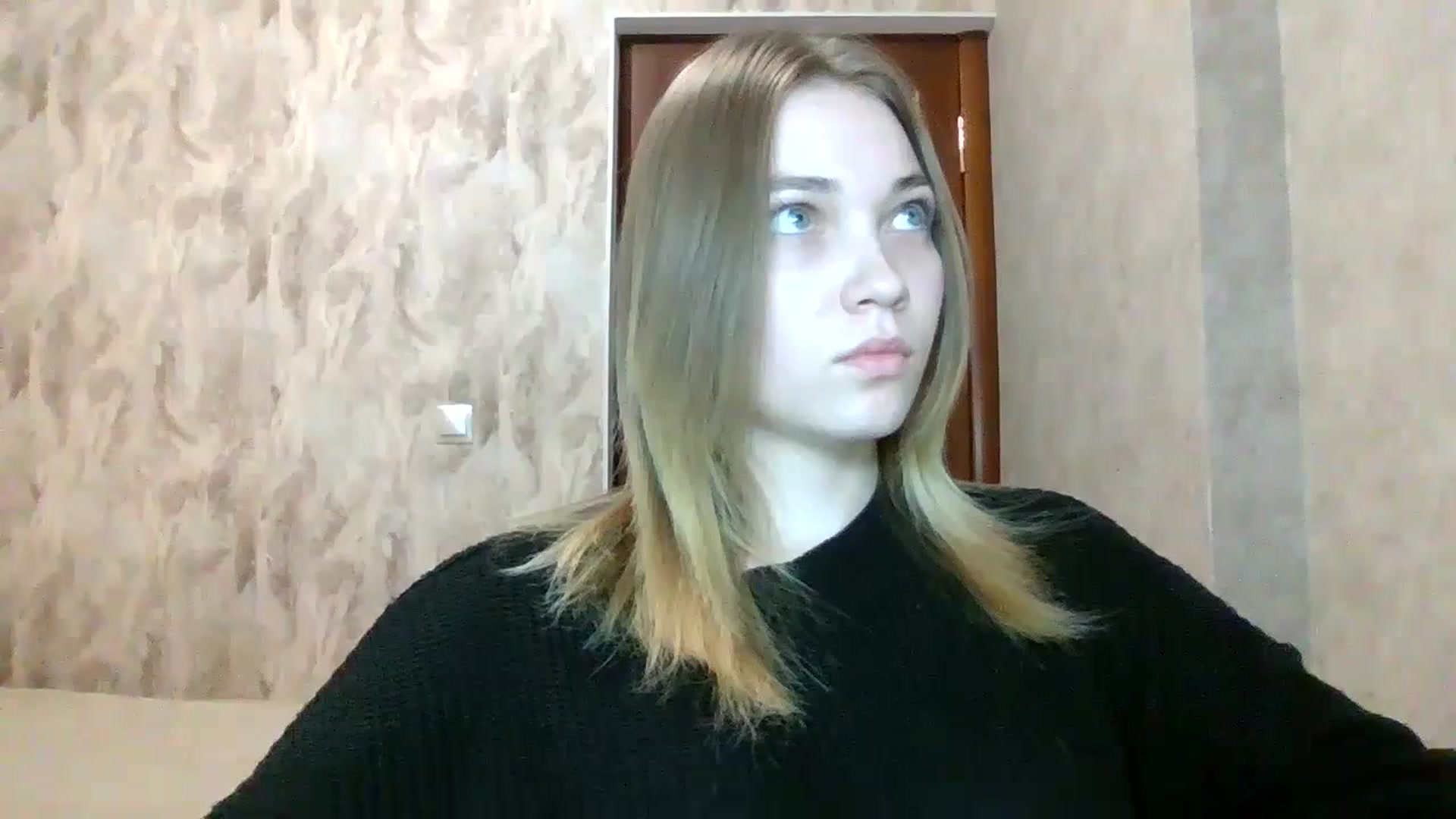 Gallery image thumbnail from KellyKim's myfreecams stream on, 11/18/2024, 12:18 image 1 of 20