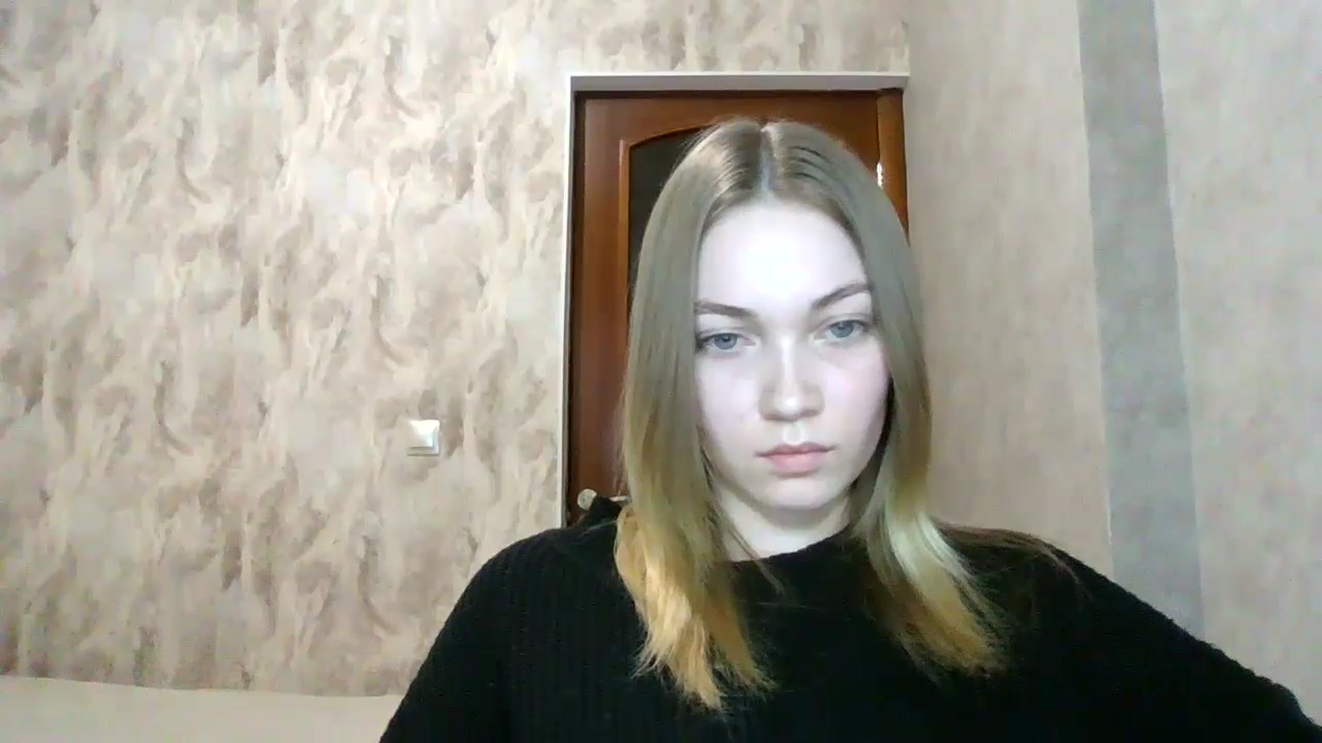 Gallery image thumbnail from KellyKim's myfreecams stream on, 11/18/2024, 14:01 image 9 of 20
