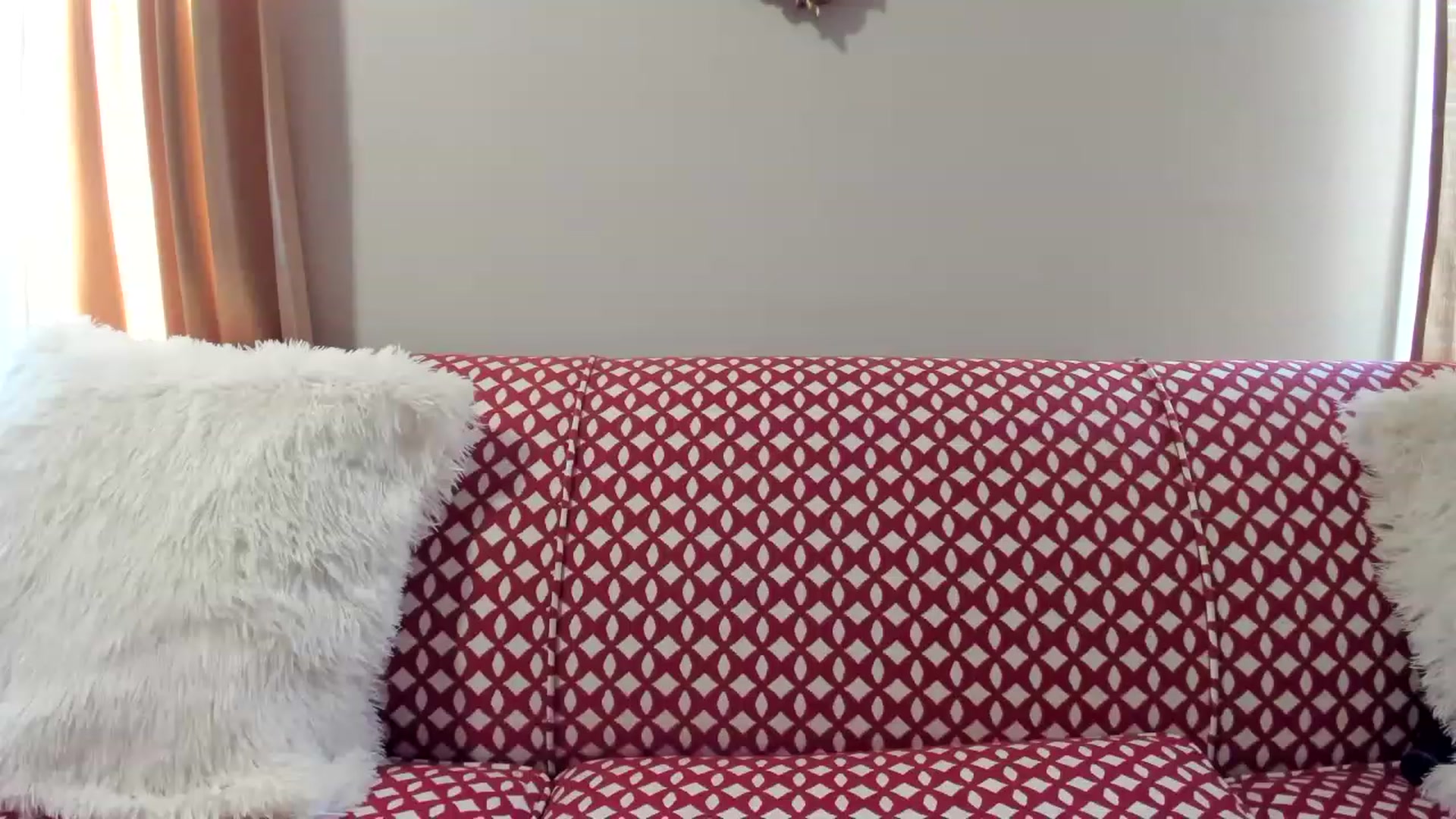 Gallery image thumbnail from KellyKissXOXO's myfreecams stream on, 06/14/2023, 13:14 image 13 of 20