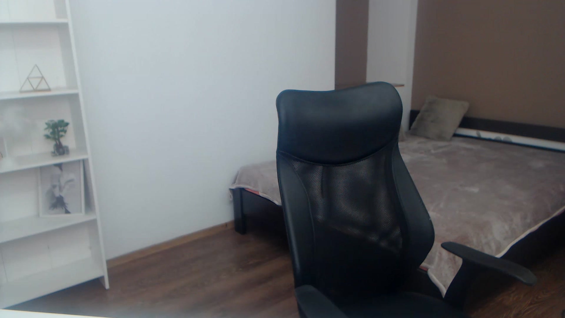 Gallery image thumbnail from KellyKleine's myfreecams stream on, 03/17/2023, 19:14 image 13 of 20