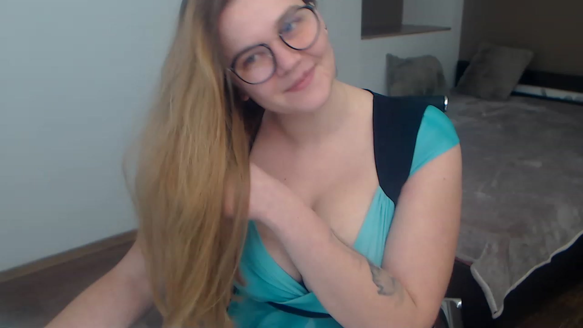 Gallery image thumbnail from KellyKleine's myfreecams stream on, 03/17/2023, 19:52 image 11 of 20