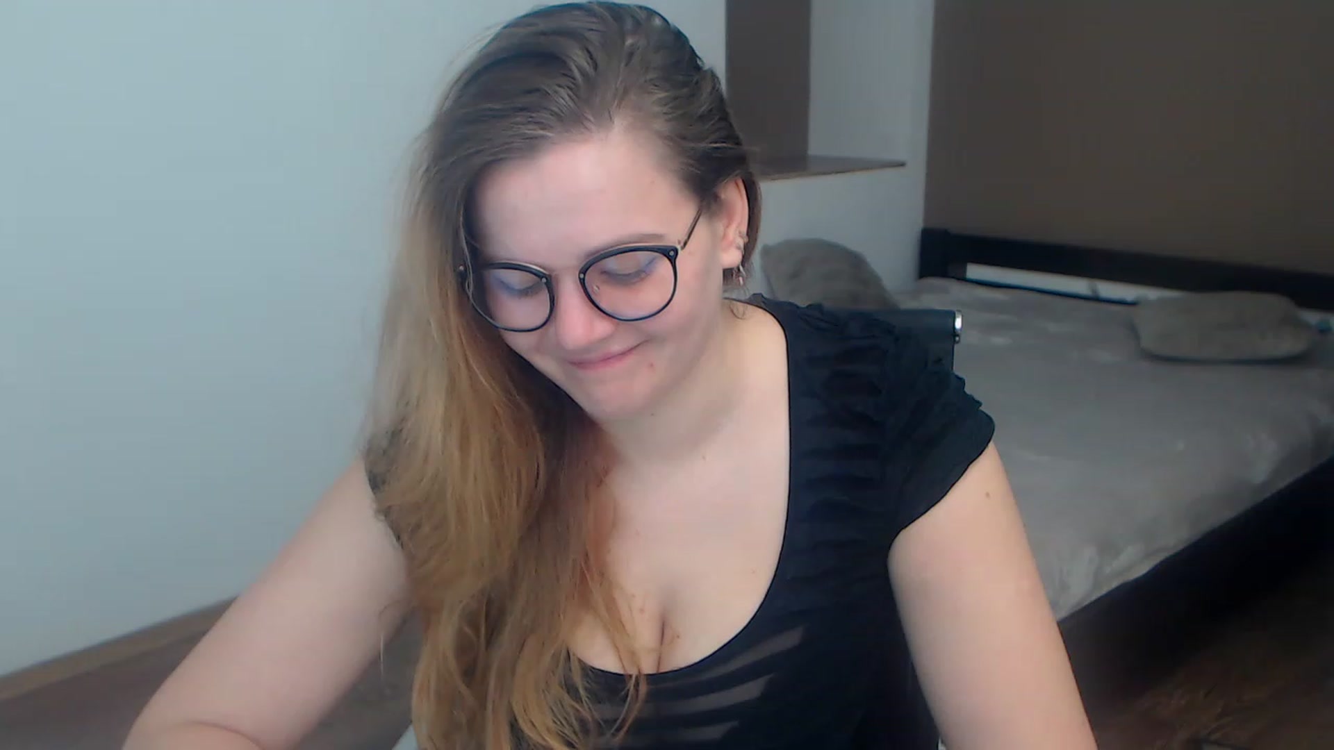 Gallery image thumbnail from KellyKleine's myfreecams stream on, 03/18/2023, 12:08 image 17 of 20