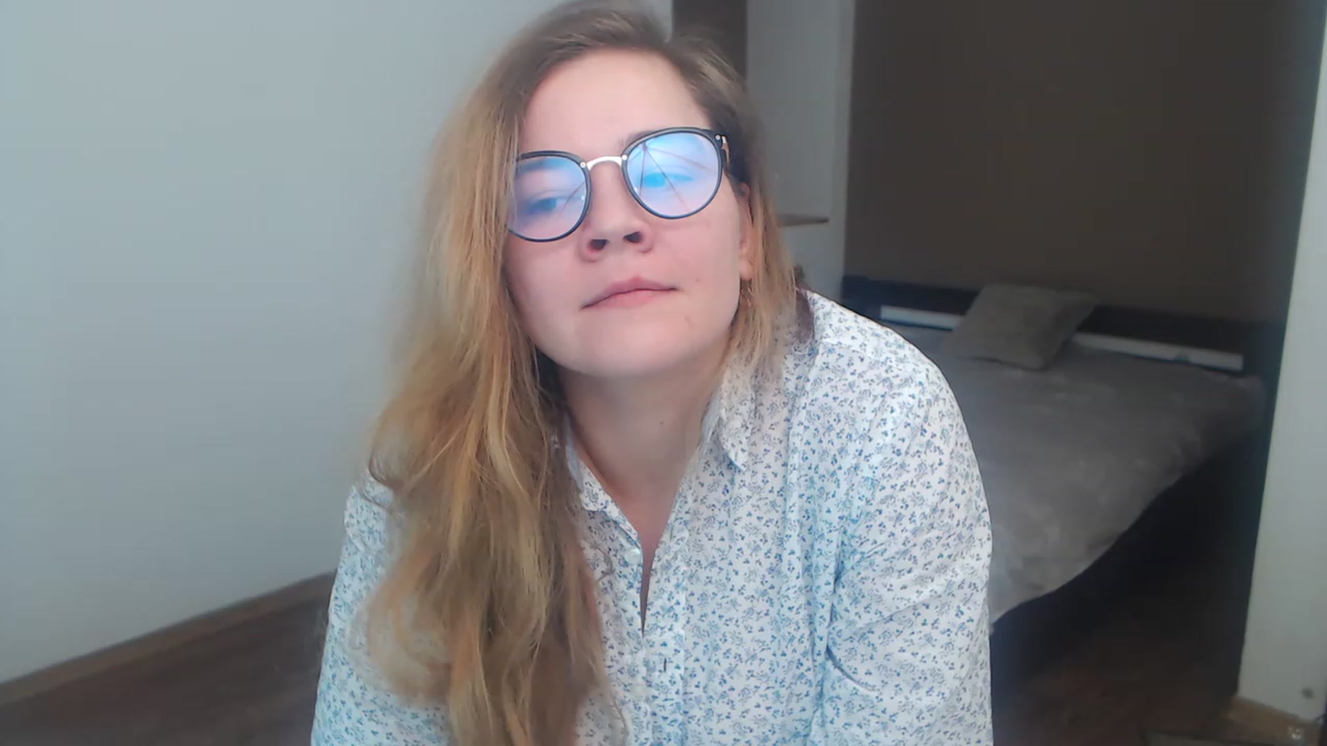 Gallery image thumbnail from KellyKleine's myfreecams stream on, 03/22/2023, 19:15 image 5 of 20