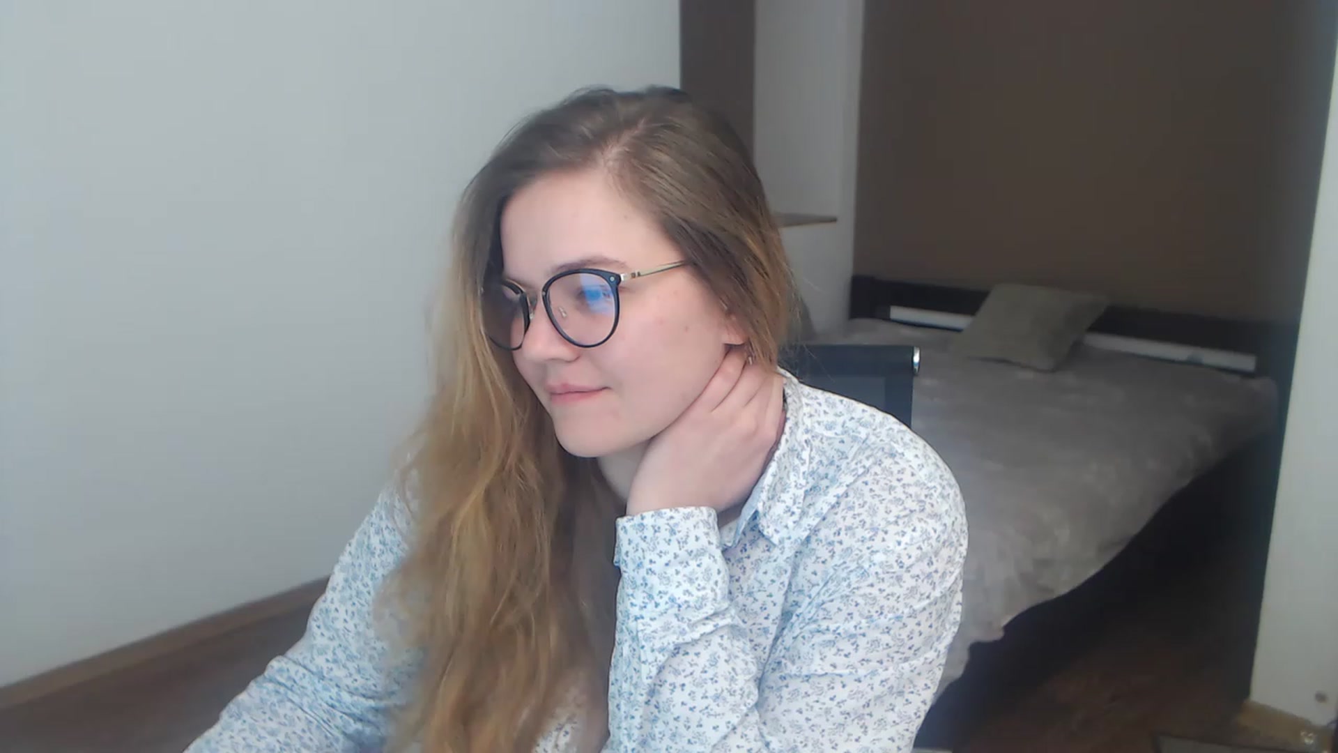 Gallery image thumbnail from KellyKleine's myfreecams stream on, 03/22/2023, 19:15 image 20 of 20