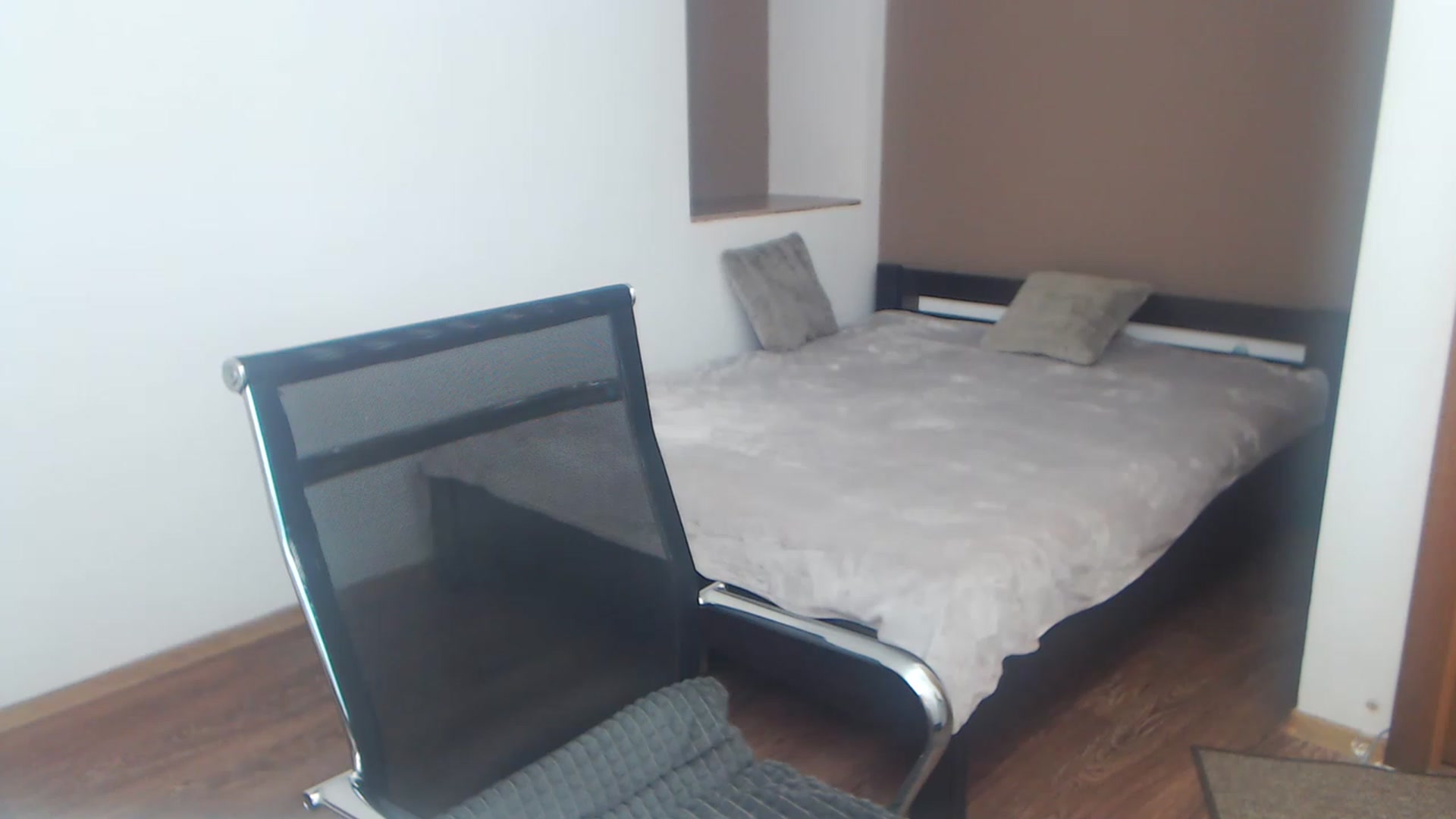 Gallery image thumbnail from KellyKleine's myfreecams stream on, 03/22/2023, 20:27 image 4 of 20