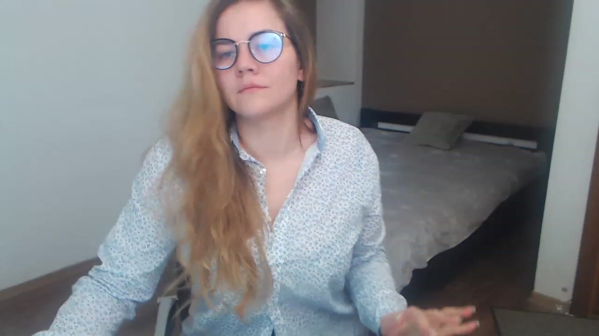 Gallery image thumbnail from KellyKleine's myfreecams stream on, 03/22/2023, 20:27 image 14 of 20