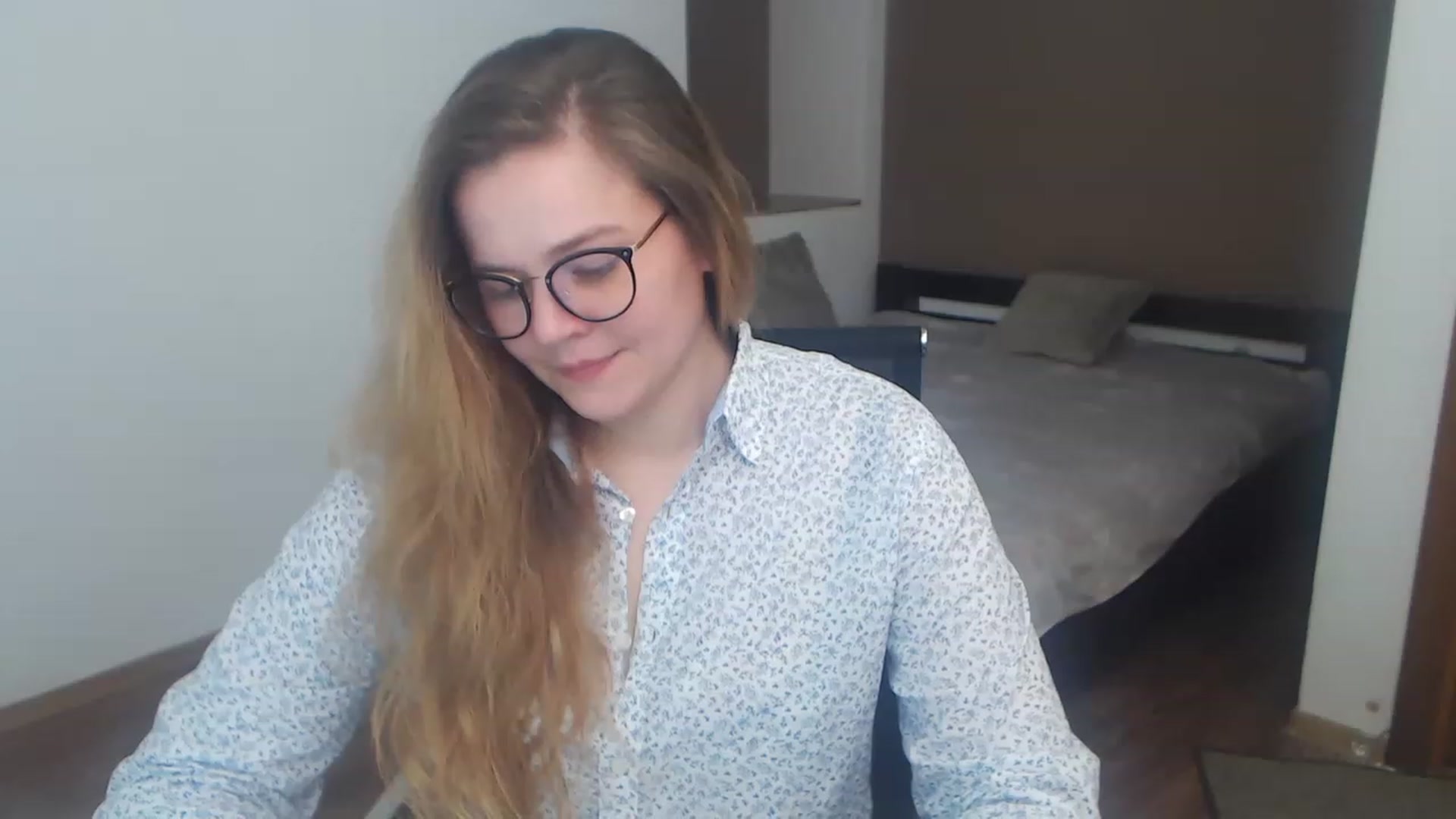 Gallery image thumbnail from KellyKleine's myfreecams stream on, 03/22/2023, 20:27 image 20 of 20