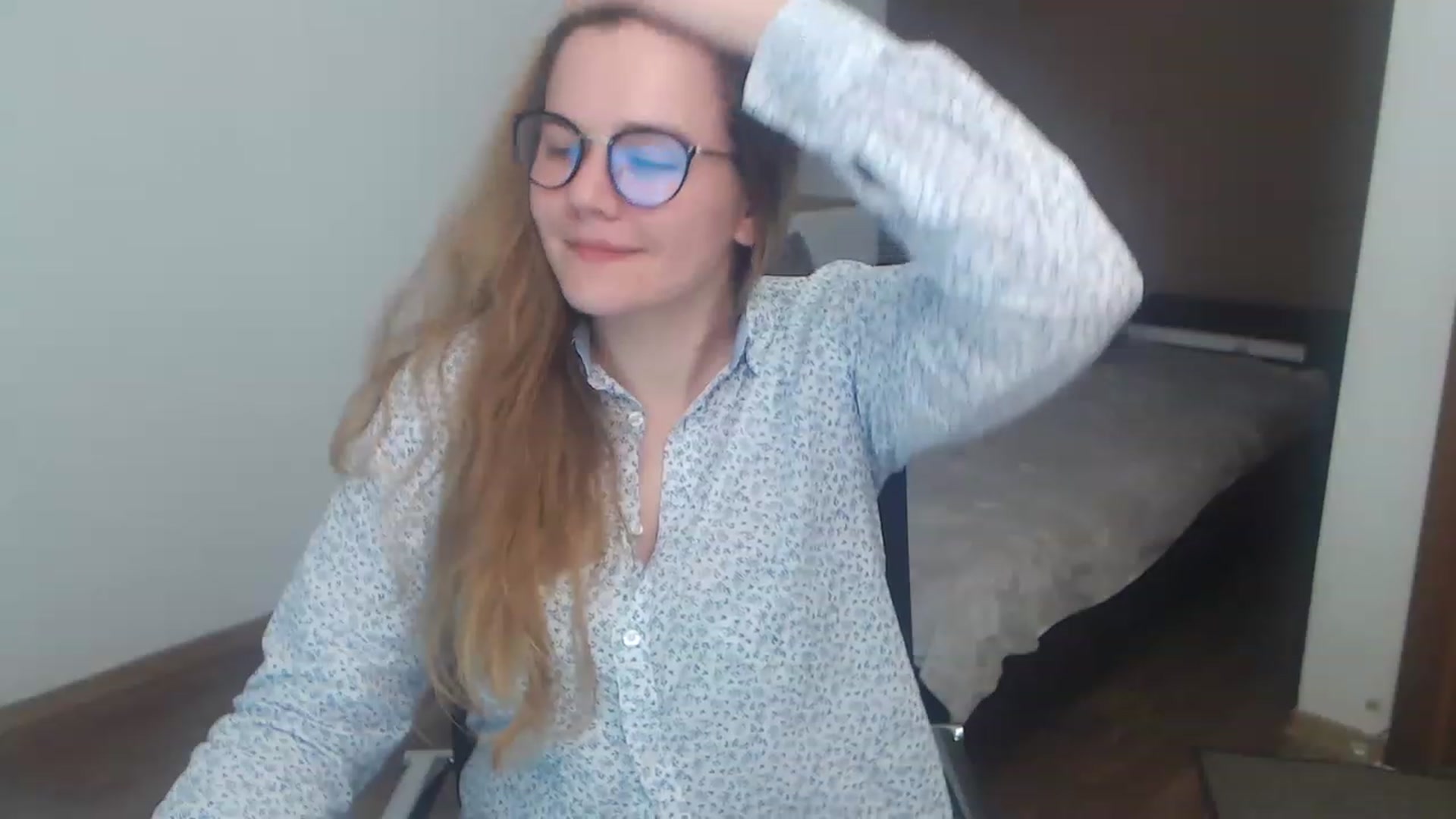 Gallery image thumbnail from KellyKleine's myfreecams stream on, 03/22/2023, 20:27 image 7 of 20