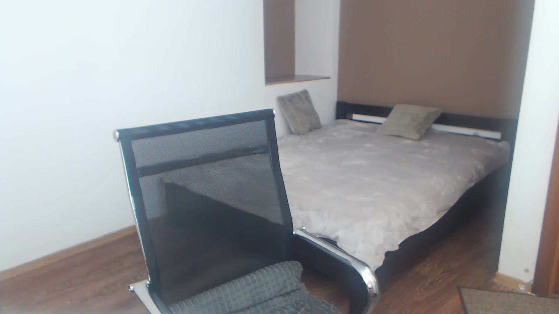 Gallery image thumbnail from KellyKleine's myfreecams stream on, 03/22/2023, 20:27 image 15 of 20