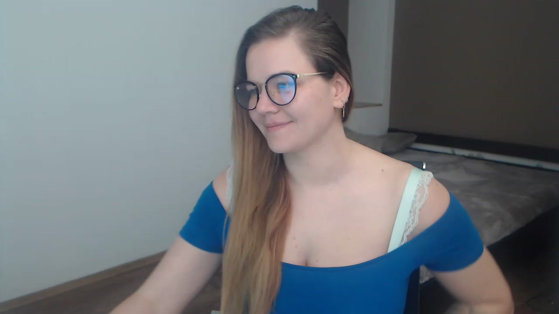 Gallery image thumbnail from KellyKleine's myfreecams stream on, 03/24/2023, 18:06 image 11 of 20