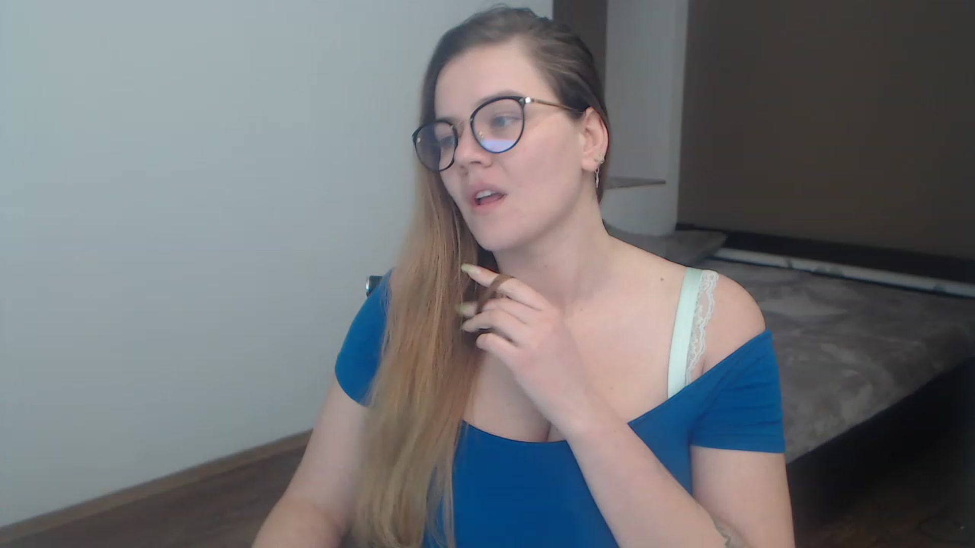 Gallery image thumbnail from KellyKleine's myfreecams stream on, 03/24/2023, 18:06 image 2 of 20