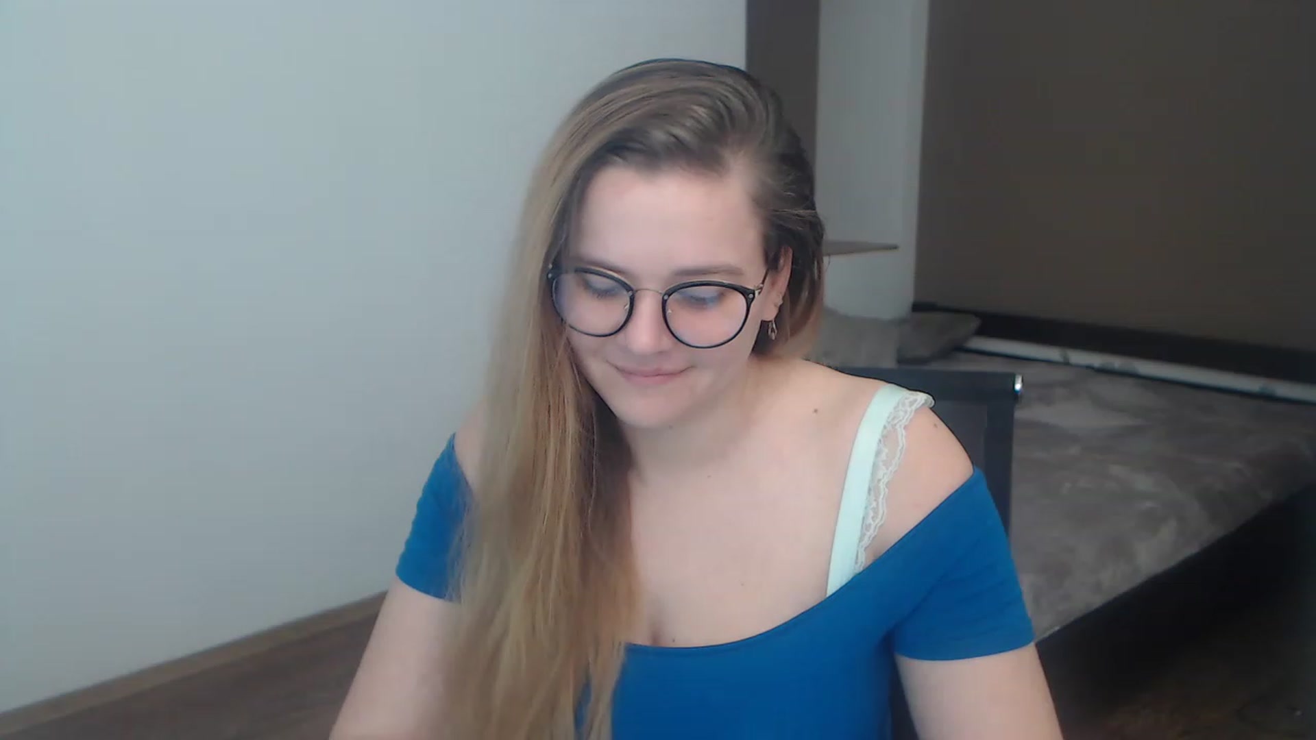 Gallery image thumbnail from KellyKleine's myfreecams stream on, 03/24/2023, 18:06 image 16 of 20