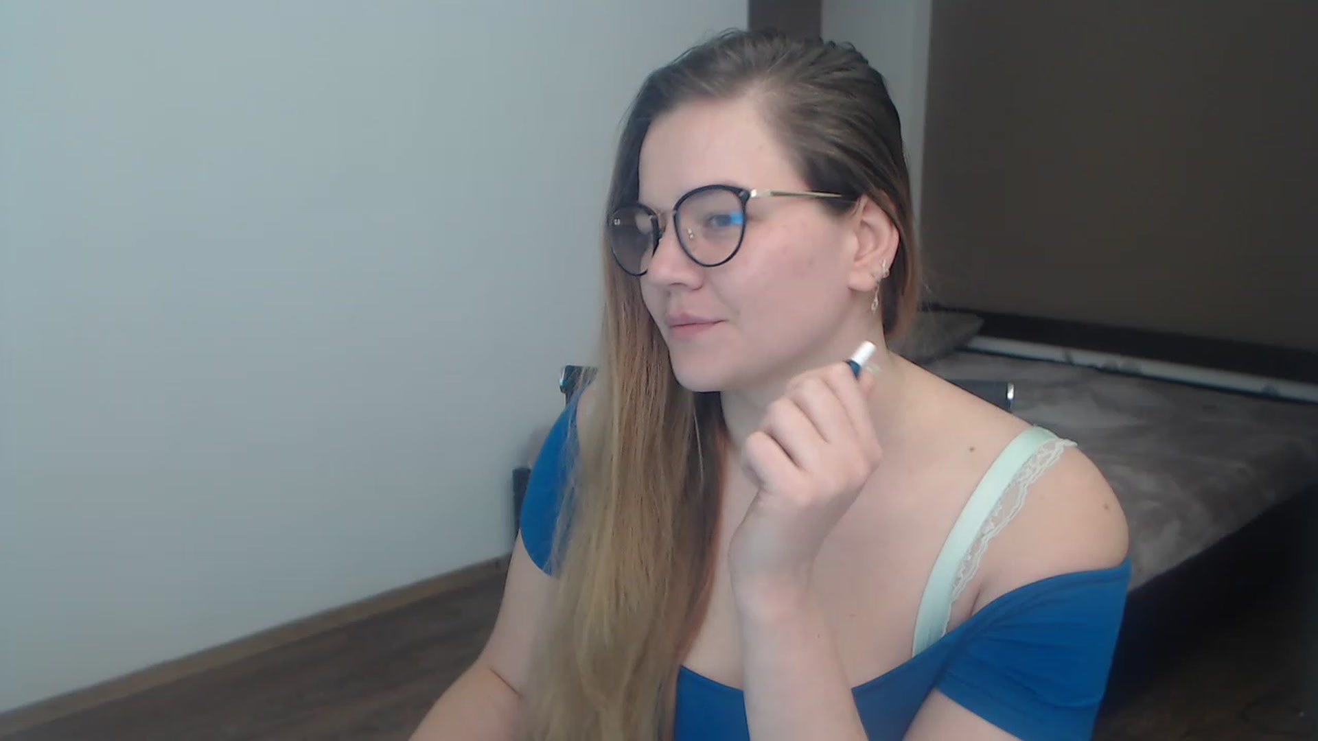 Gallery image thumbnail from KellyKleine's myfreecams stream on, 03/24/2023, 18:06 image 6 of 20