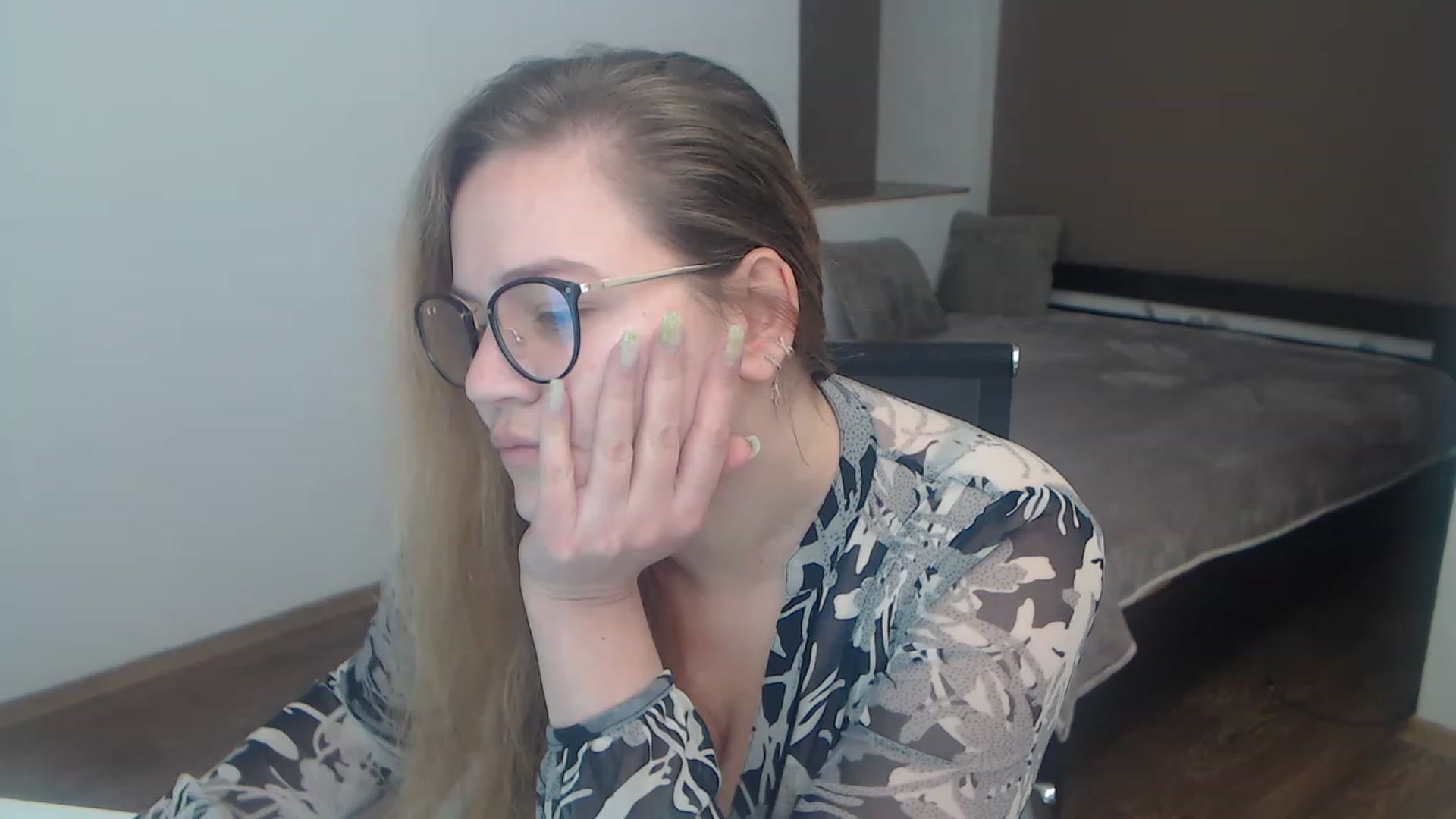 Gallery image thumbnail from KellyKleine's myfreecams stream on, 03/25/2023, 14:03 image 14 of 20