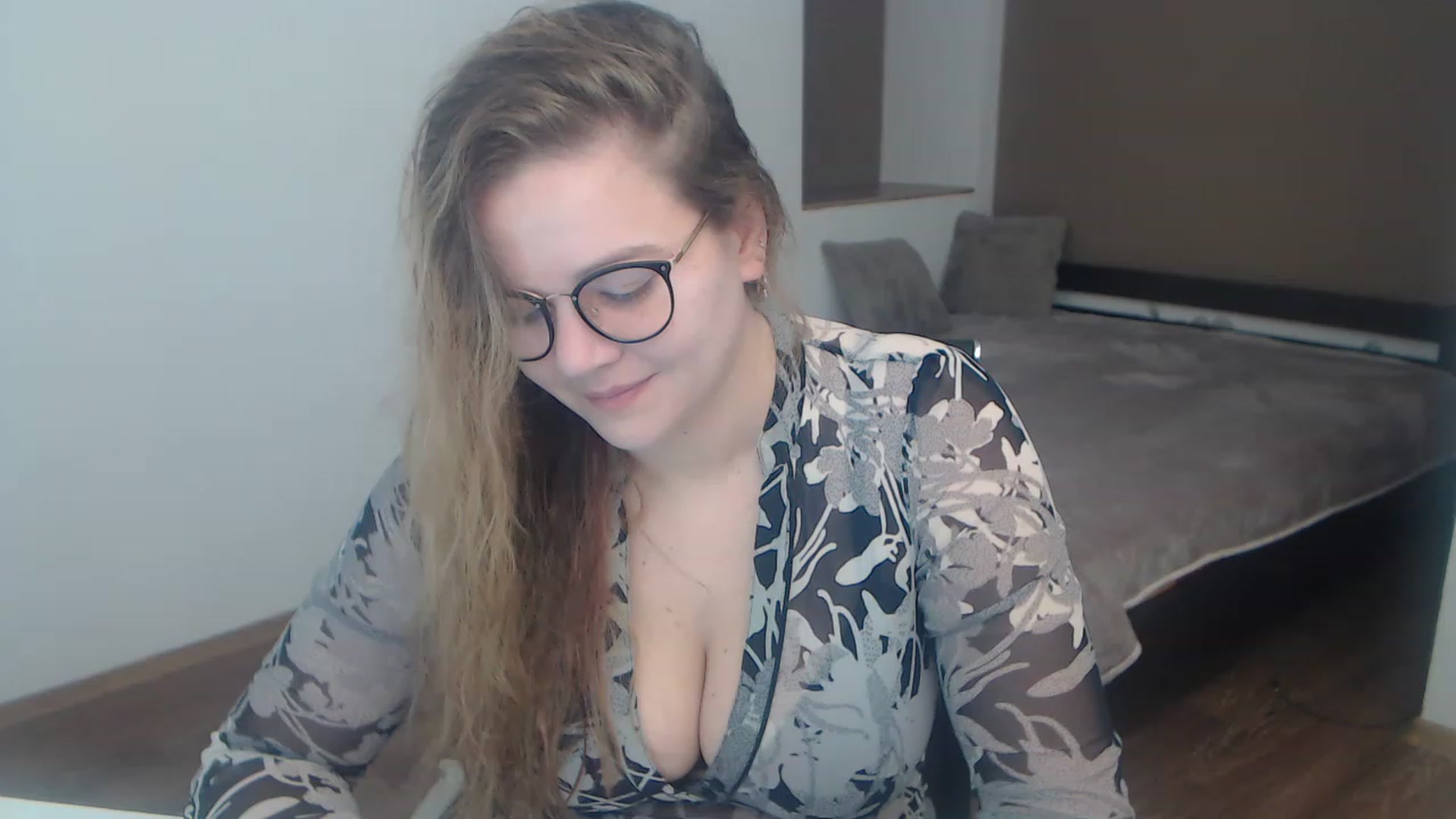 Gallery image thumbnail from KellyKleine's myfreecams stream on, 03/25/2023, 14:03 image 1 of 20