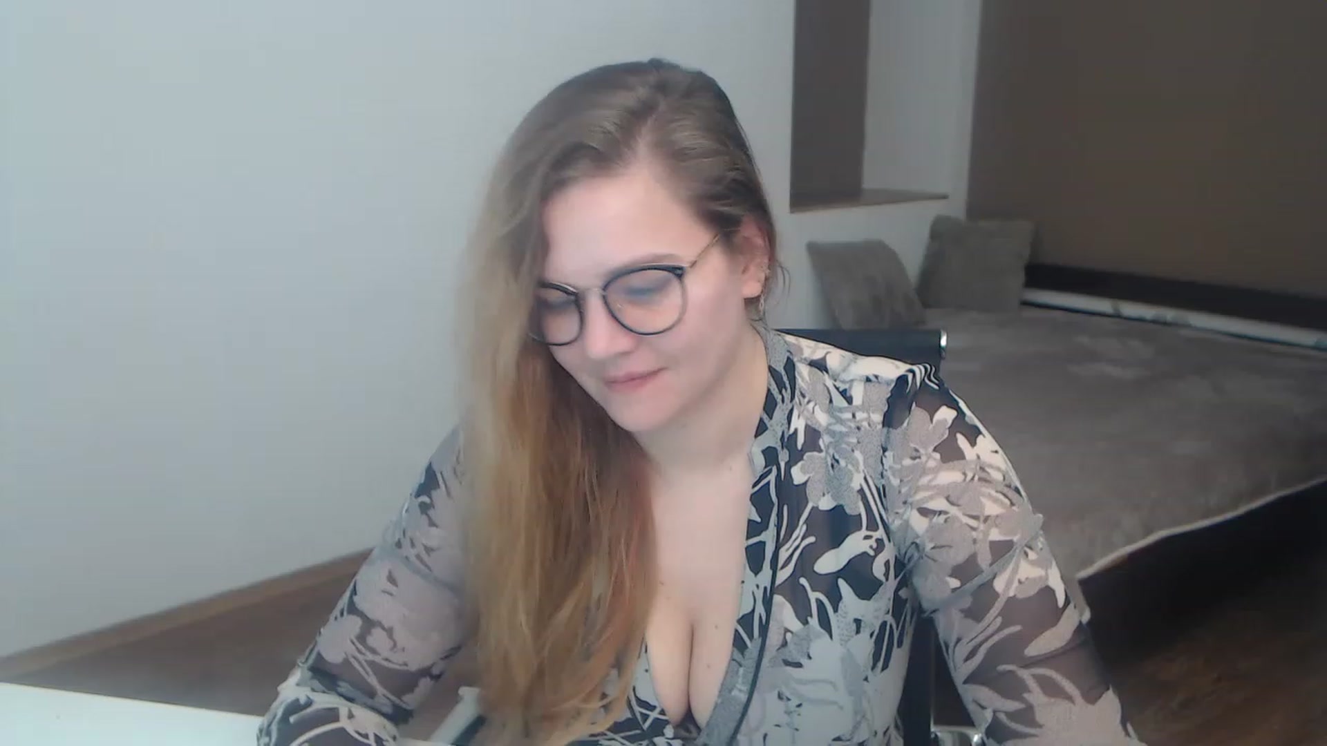 Gallery image thumbnail from KellyKleine's myfreecams stream on, 03/25/2023, 15:45 image 16 of 20