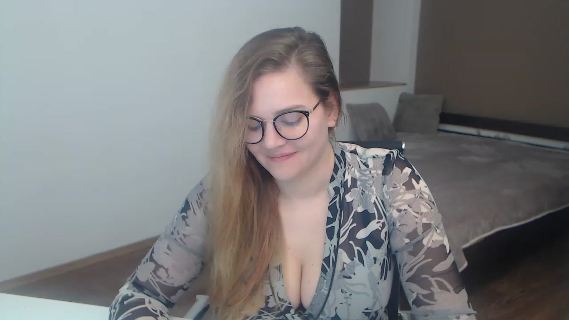 Gallery image thumbnail from KellyKleine's myfreecams stream on, 03/25/2023, 15:45 image 18 of 20