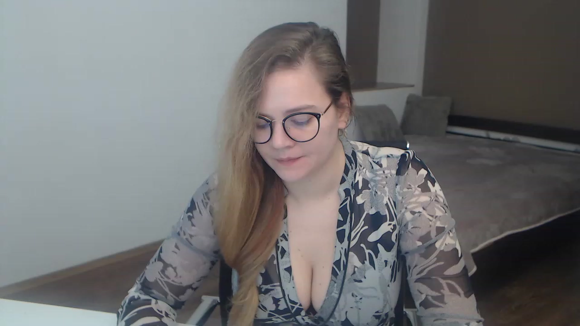 Gallery image thumbnail from KellyKleine's myfreecams stream on, 03/25/2023, 15:45 image 11 of 20
