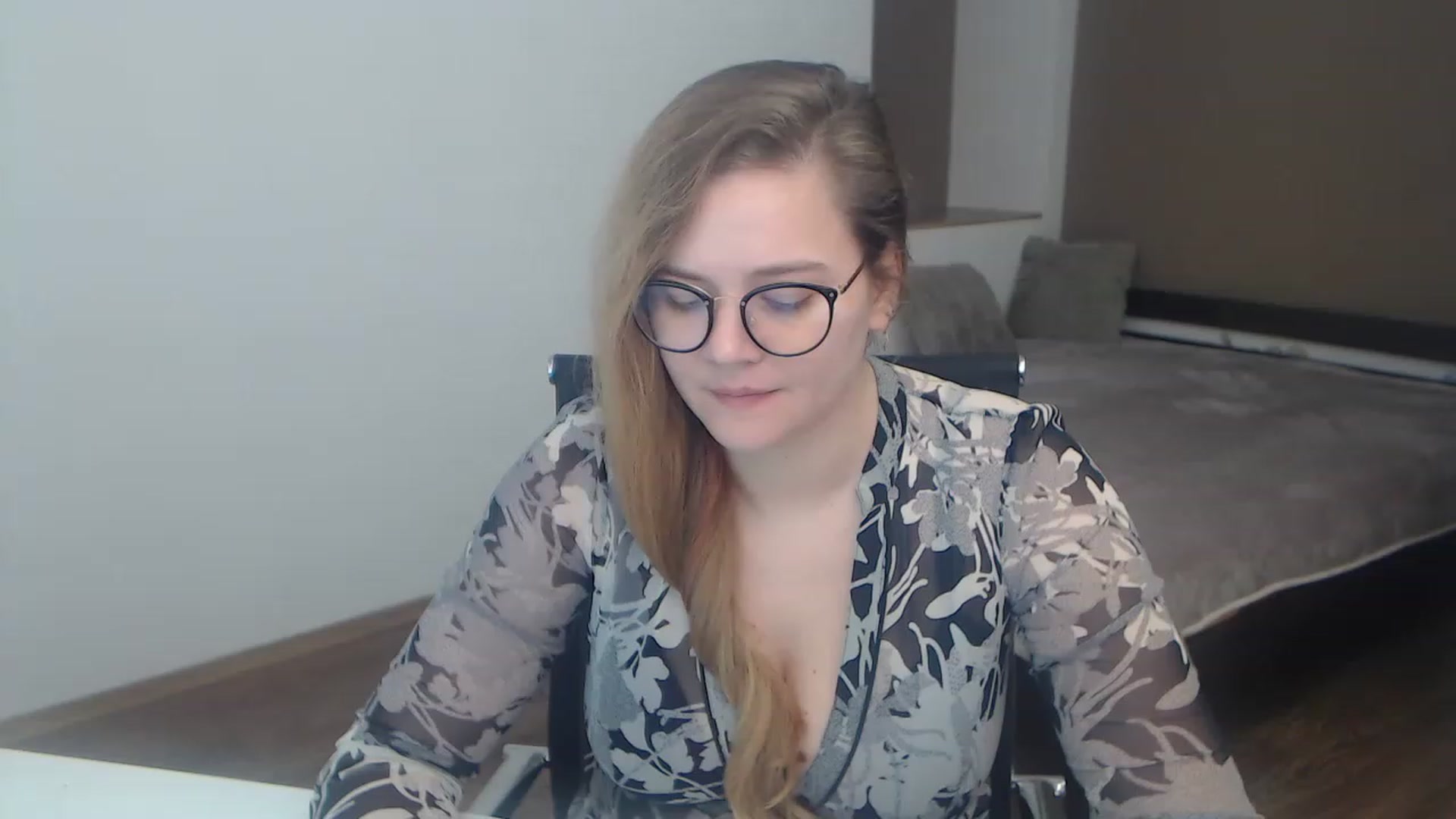 Gallery image thumbnail from KellyKleine's myfreecams stream on, 03/25/2023, 15:45 image 9 of 20