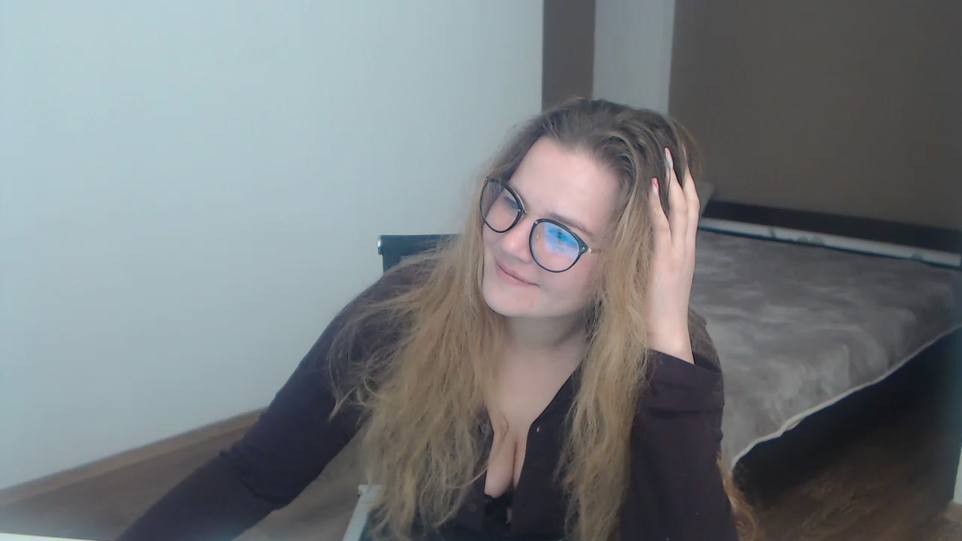 Gallery image thumbnail from KellyKleine's myfreecams stream on, 03/29/2023, 15:40 image 11 of 20
