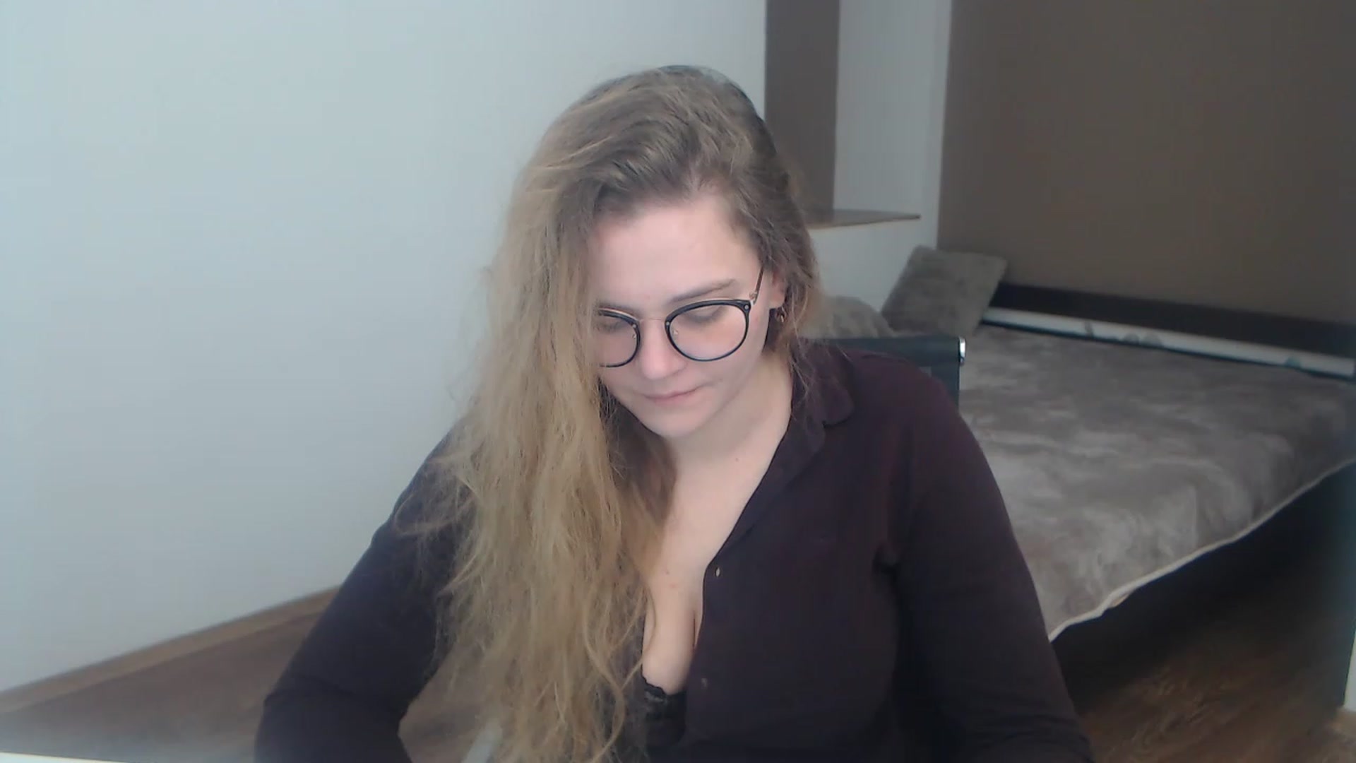 Gallery image thumbnail from KellyKleine's myfreecams stream on, 03/29/2023, 15:40 image 19 of 20