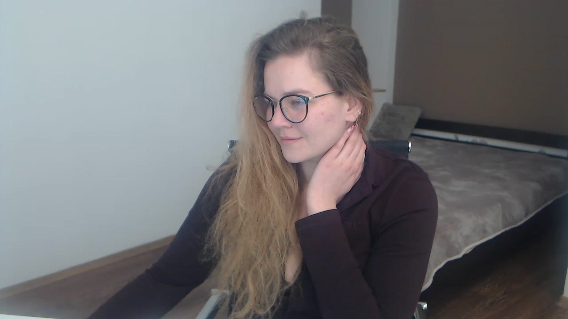Gallery image thumbnail from KellyKleine's myfreecams stream on, 03/29/2023, 15:40 image 17 of 20