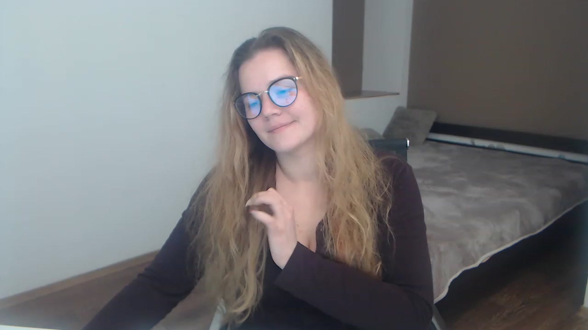 Gallery image thumbnail from KellyKleine's myfreecams stream on, 03/29/2023, 15:40 image 13 of 20