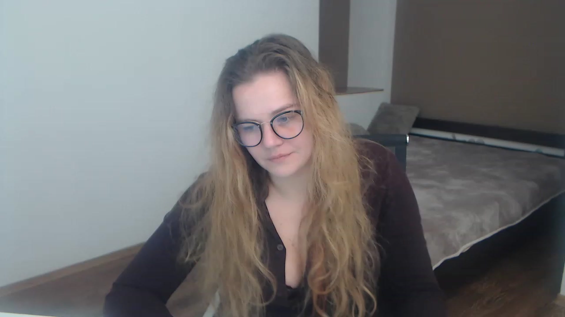 Gallery image thumbnail from KellyKleine's myfreecams stream on, 03/29/2023, 15:40 image 4 of 20