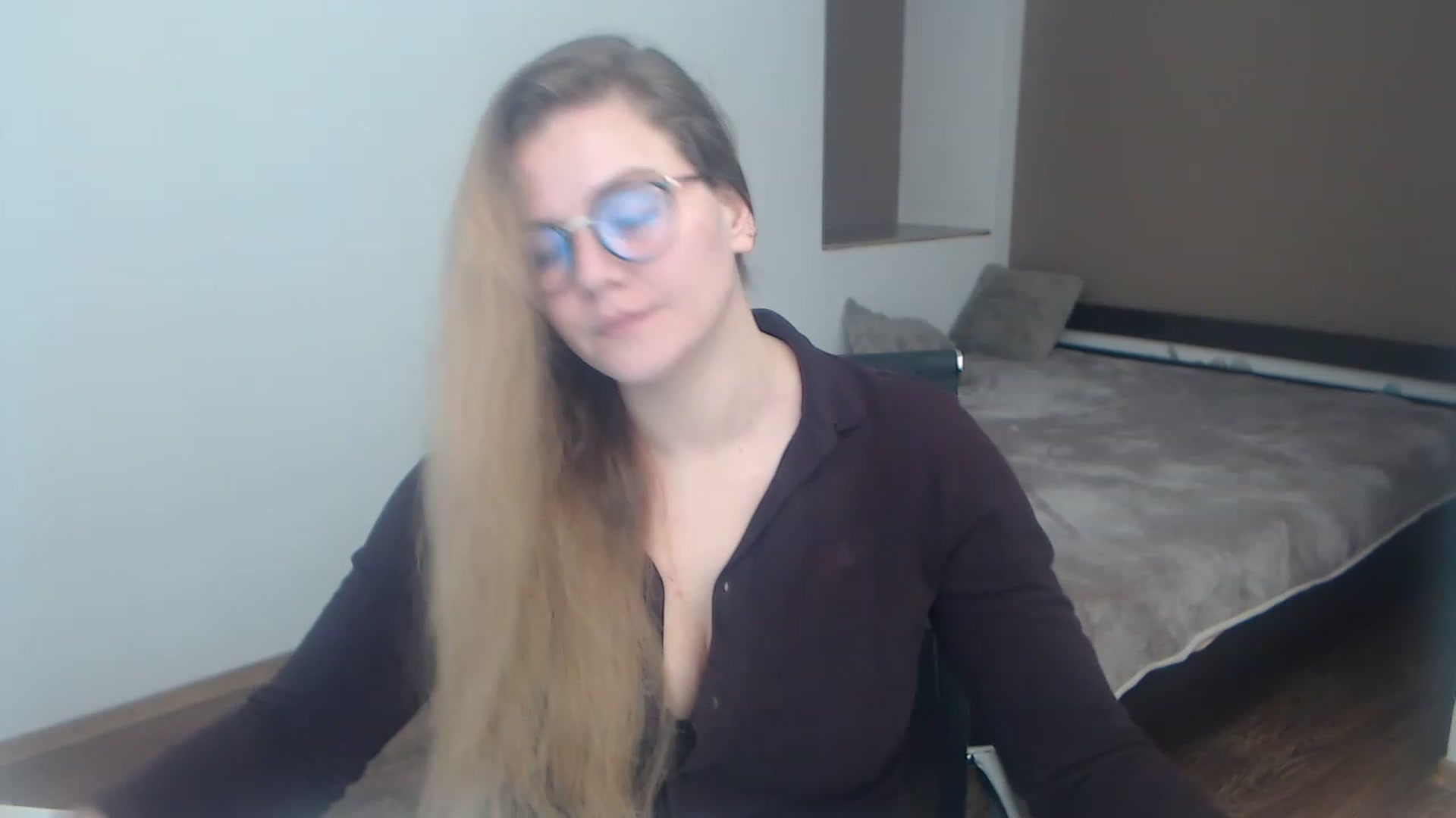 Gallery image thumbnail from KellyKleine's myfreecams stream on, 03/29/2023, 16:44 image 8 of 20