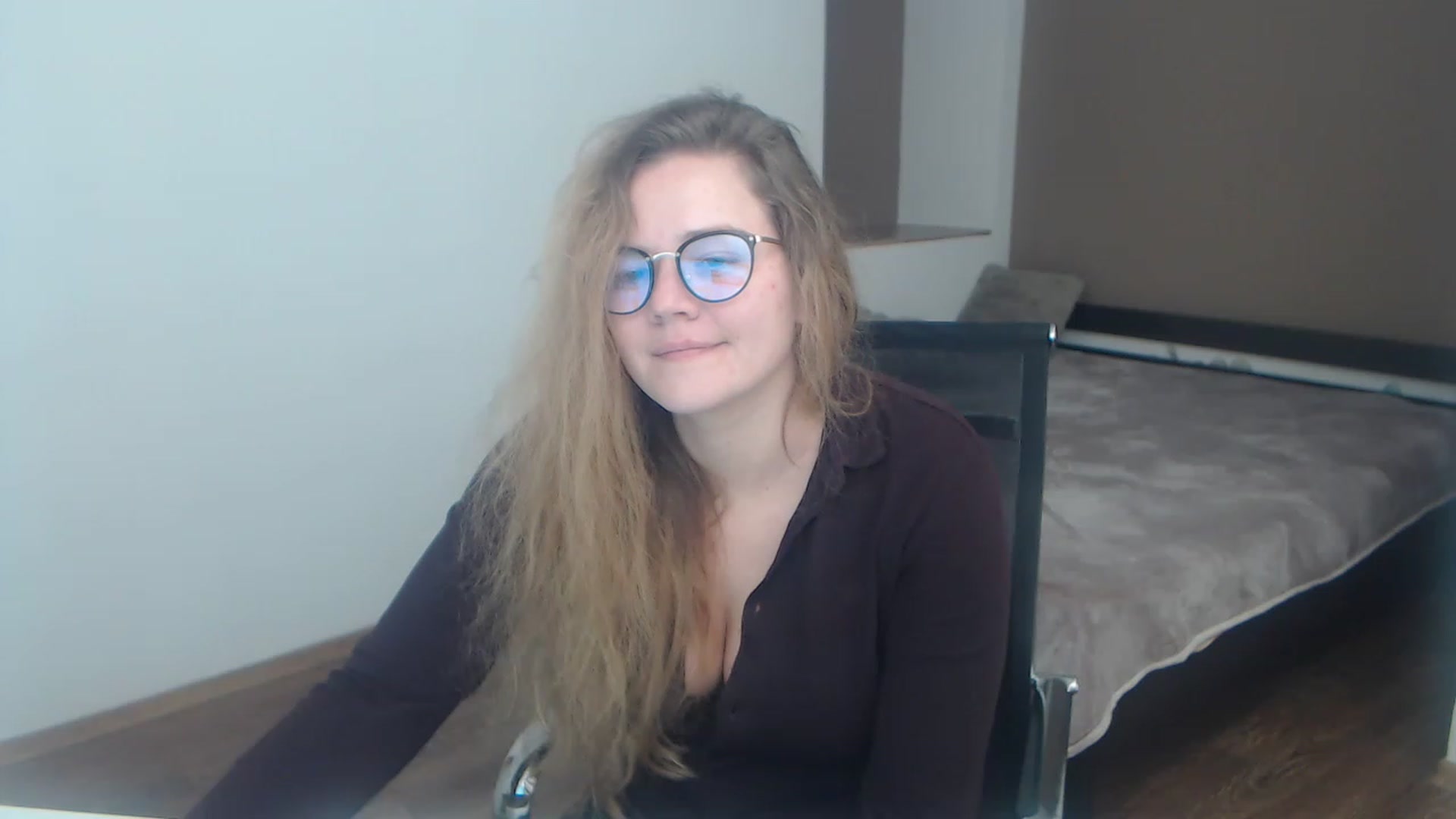 Gallery image thumbnail from KellyKleine's myfreecams stream on, 03/29/2023, 16:44 image 5 of 20