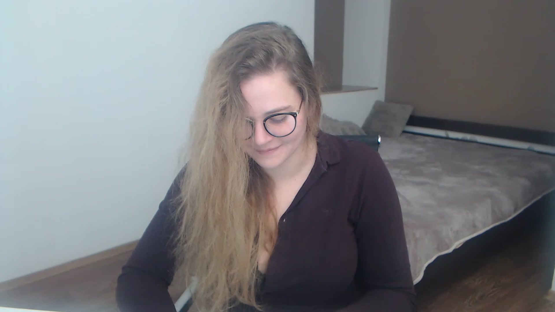 Gallery image thumbnail from KellyKleine's myfreecams stream on, 03/29/2023, 16:44 image 4 of 20