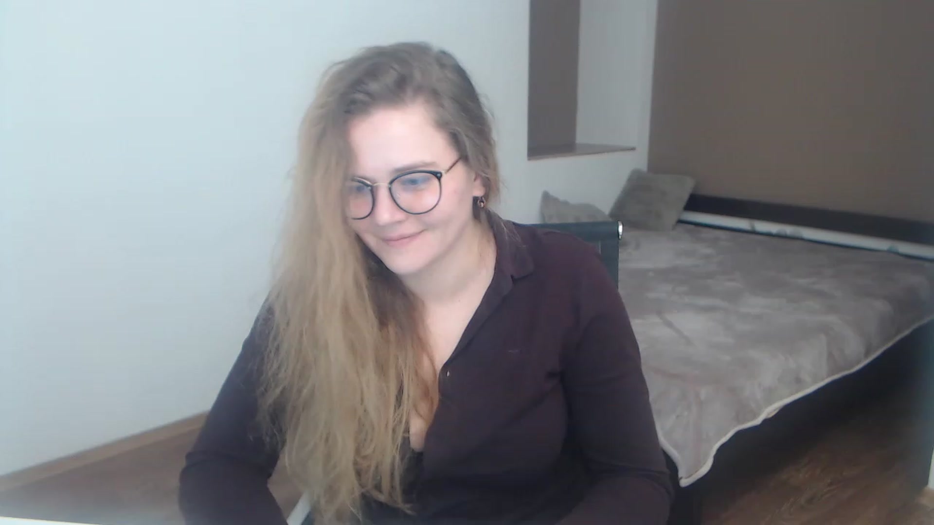 Gallery image thumbnail from KellyKleine's myfreecams stream on, 03/29/2023, 16:44 image 3 of 20