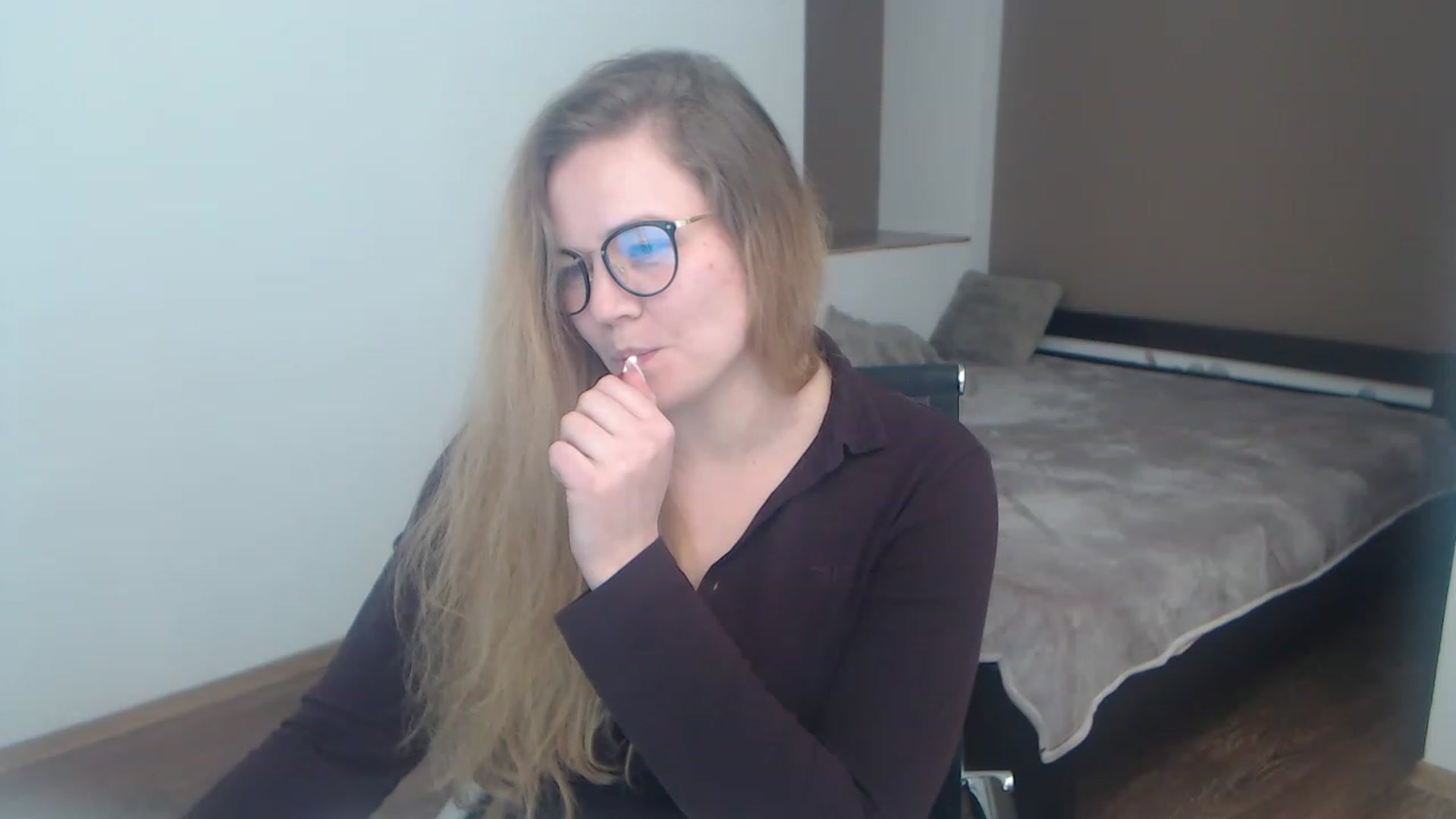 Gallery image thumbnail from KellyKleine's myfreecams stream on, 03/29/2023, 18:23 image 18 of 20