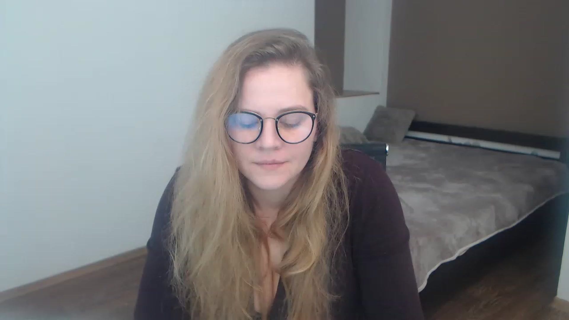 Gallery image thumbnail from KellyKleine's myfreecams stream on, 03/29/2023, 18:23 image 6 of 20