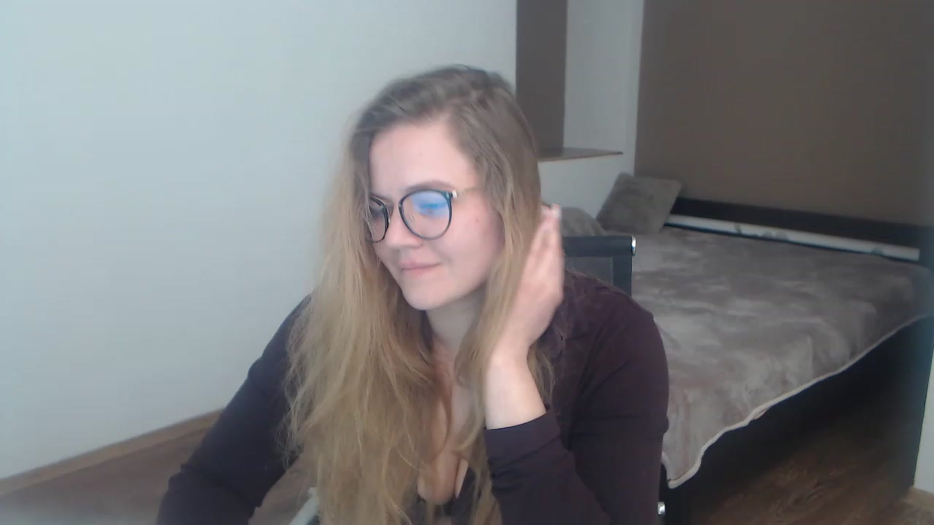 Gallery image thumbnail from KellyKleine's myfreecams stream on, 03/29/2023, 18:23 image 5 of 20