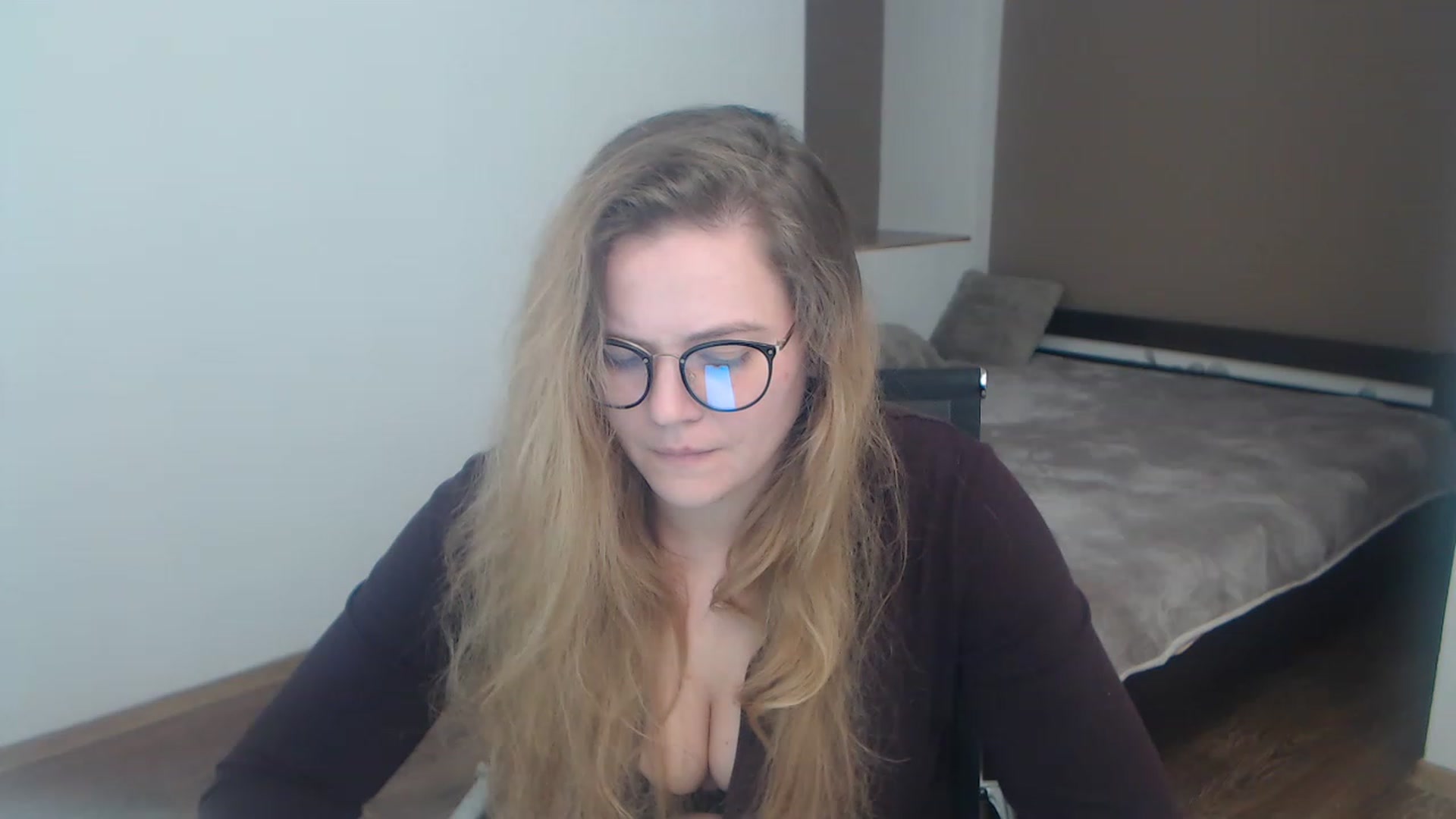 Gallery image thumbnail from KellyKleine's myfreecams stream on, 03/29/2023, 18:23 image 4 of 20