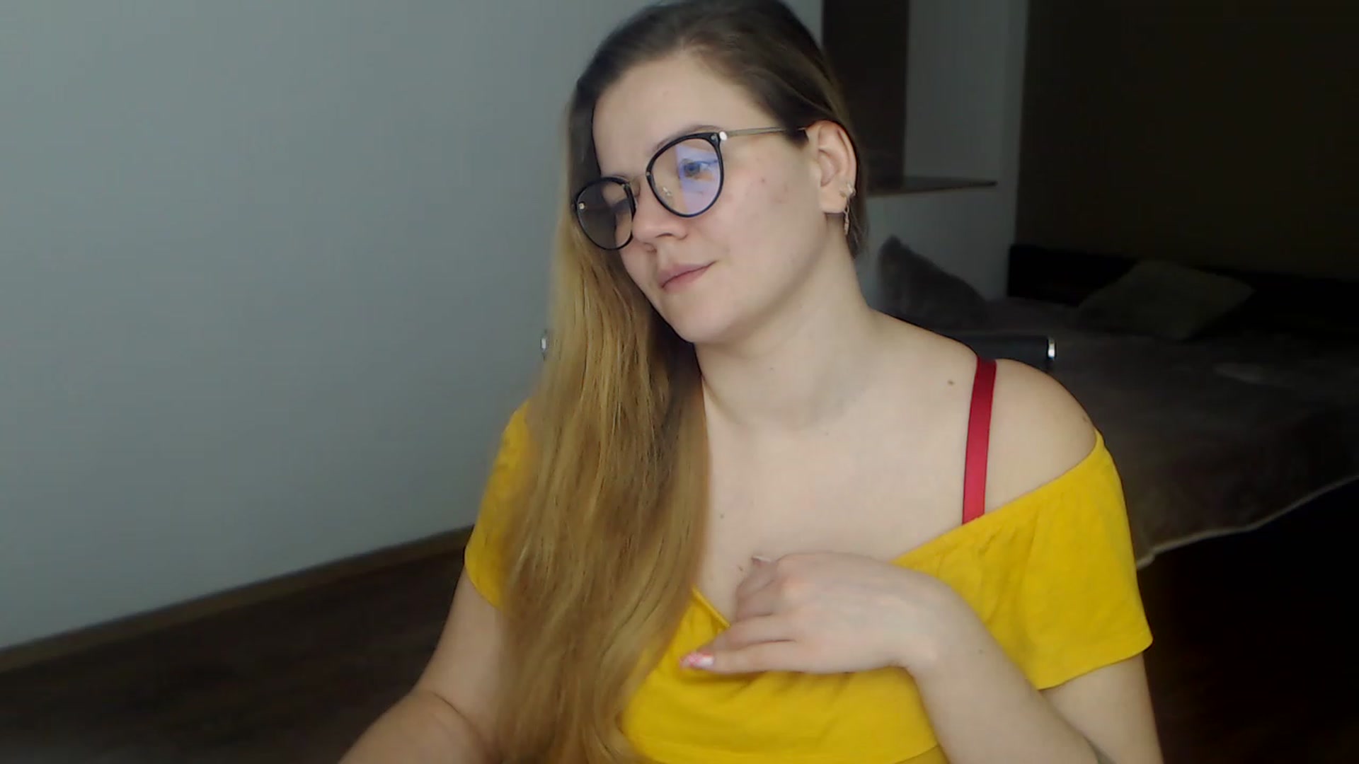 Gallery image thumbnail from KellyKleine's myfreecams stream on, 03/30/2023, 15:50 image 11 of 20