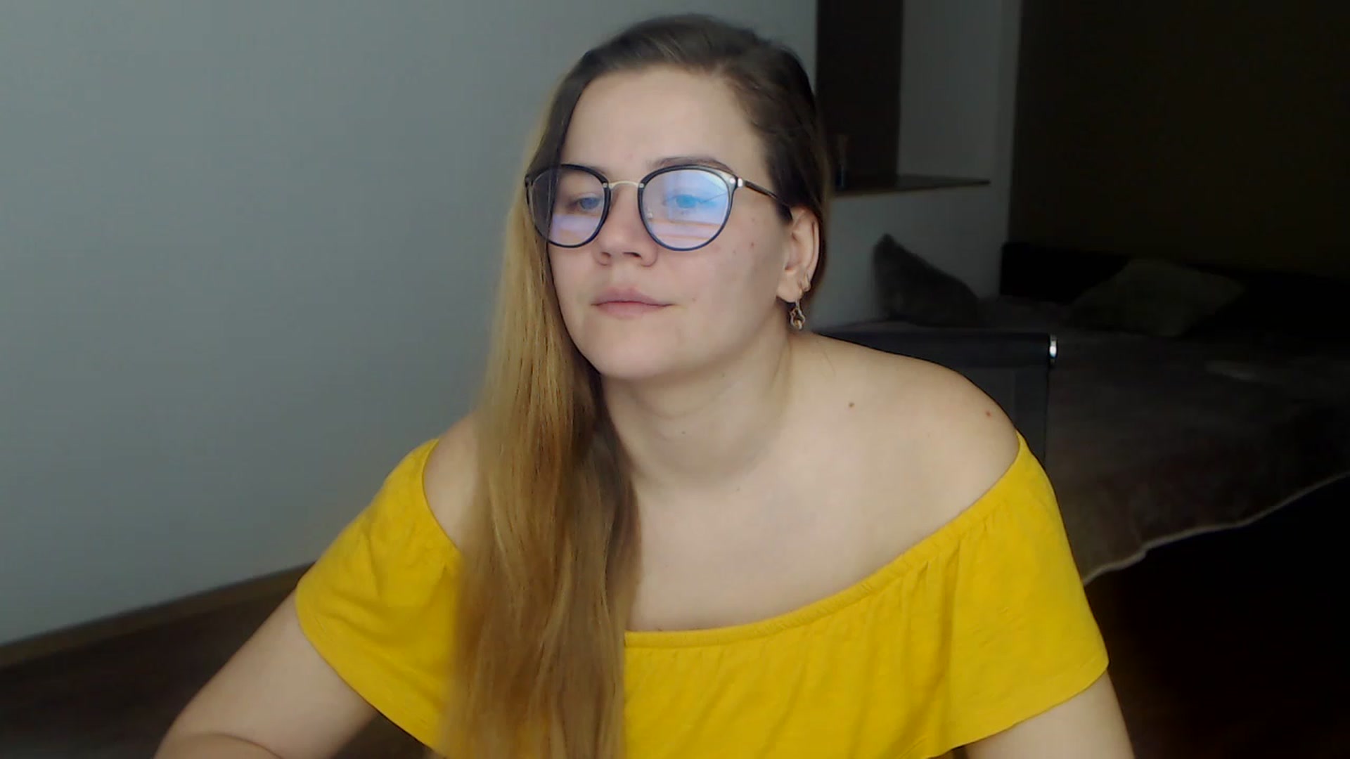 Gallery image thumbnail from KellyKleine's myfreecams stream on, 03/30/2023, 15:50 image 16 of 20