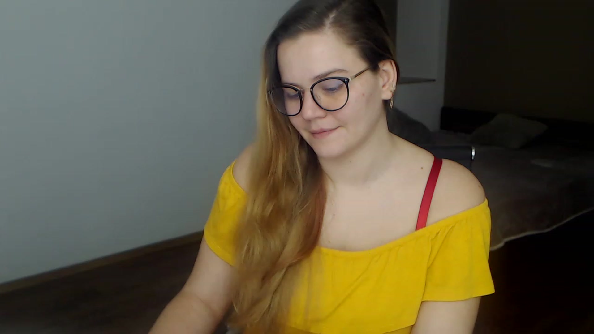 Gallery image thumbnail from KellyKleine's myfreecams stream on, 03/30/2023, 15:50 image 6 of 20