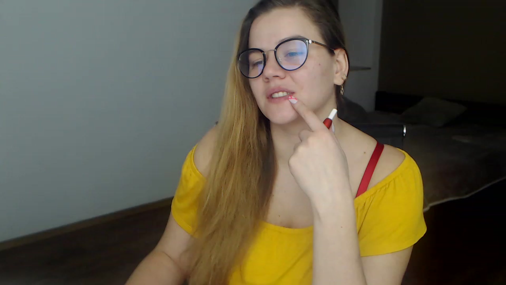 Gallery image thumbnail from KellyKleine's myfreecams stream on, 03/30/2023, 15:50 image 2 of 20