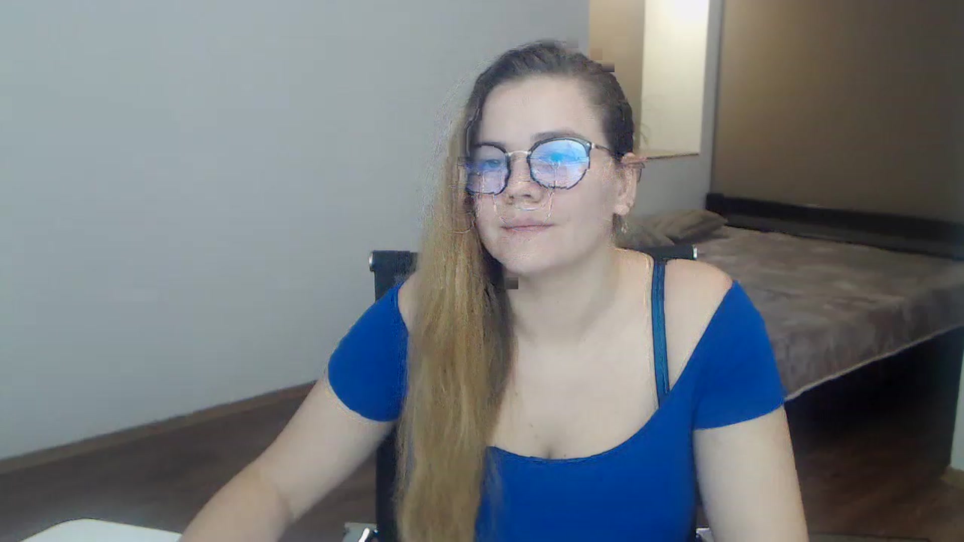 Gallery image thumbnail from KellyKleine's myfreecams stream on, 03/31/2023, 15:34 image 19 of 20