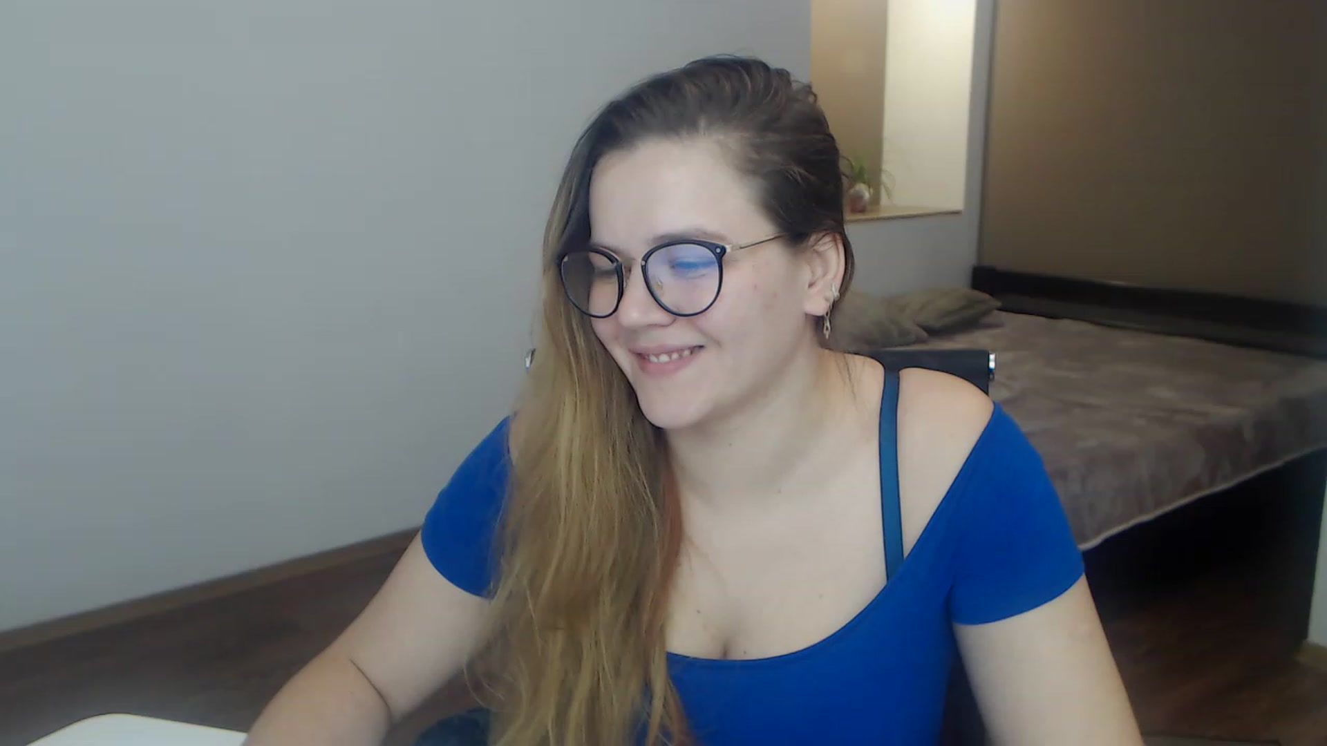 Gallery image thumbnail from KellyKleine's myfreecams stream on, 03/31/2023, 15:34 image 16 of 20