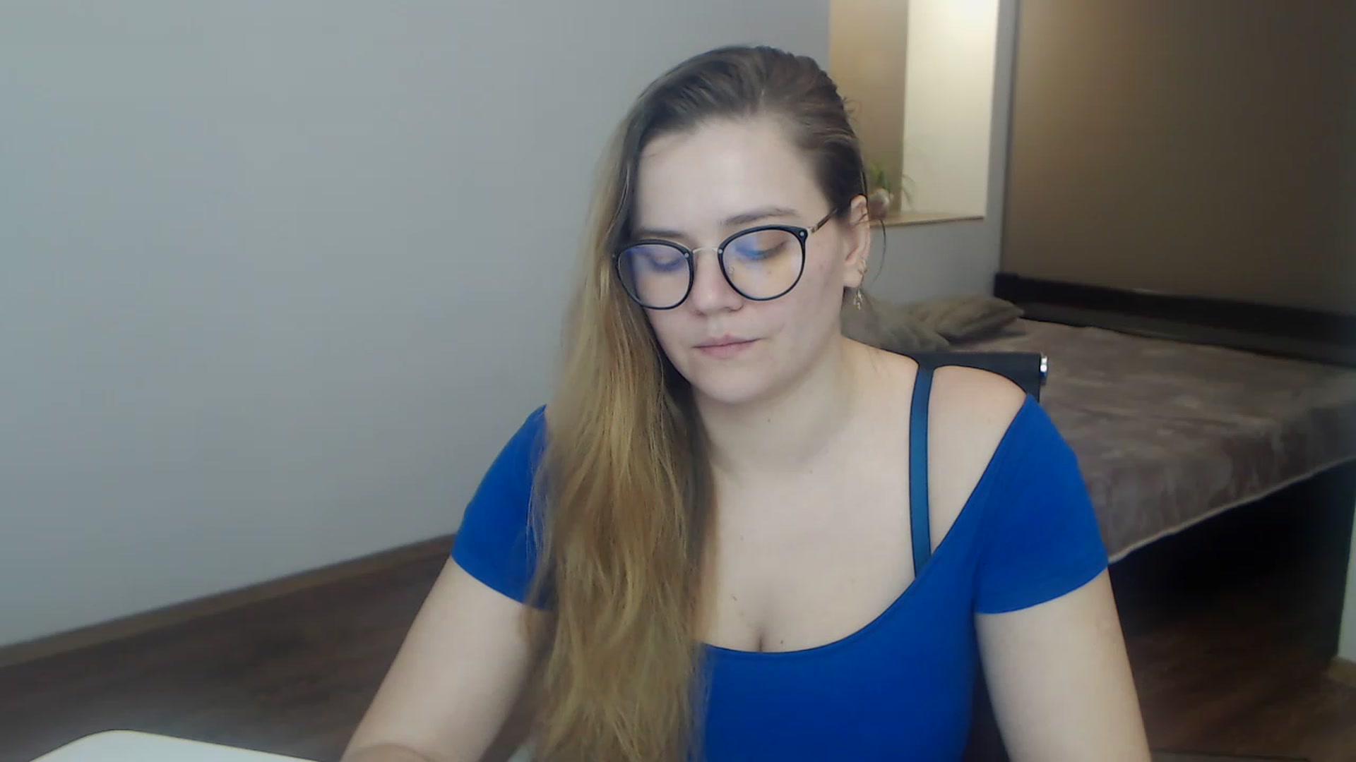 Gallery image thumbnail from KellyKleine's myfreecams stream on, 03/31/2023, 15:48 image 14 of 20
