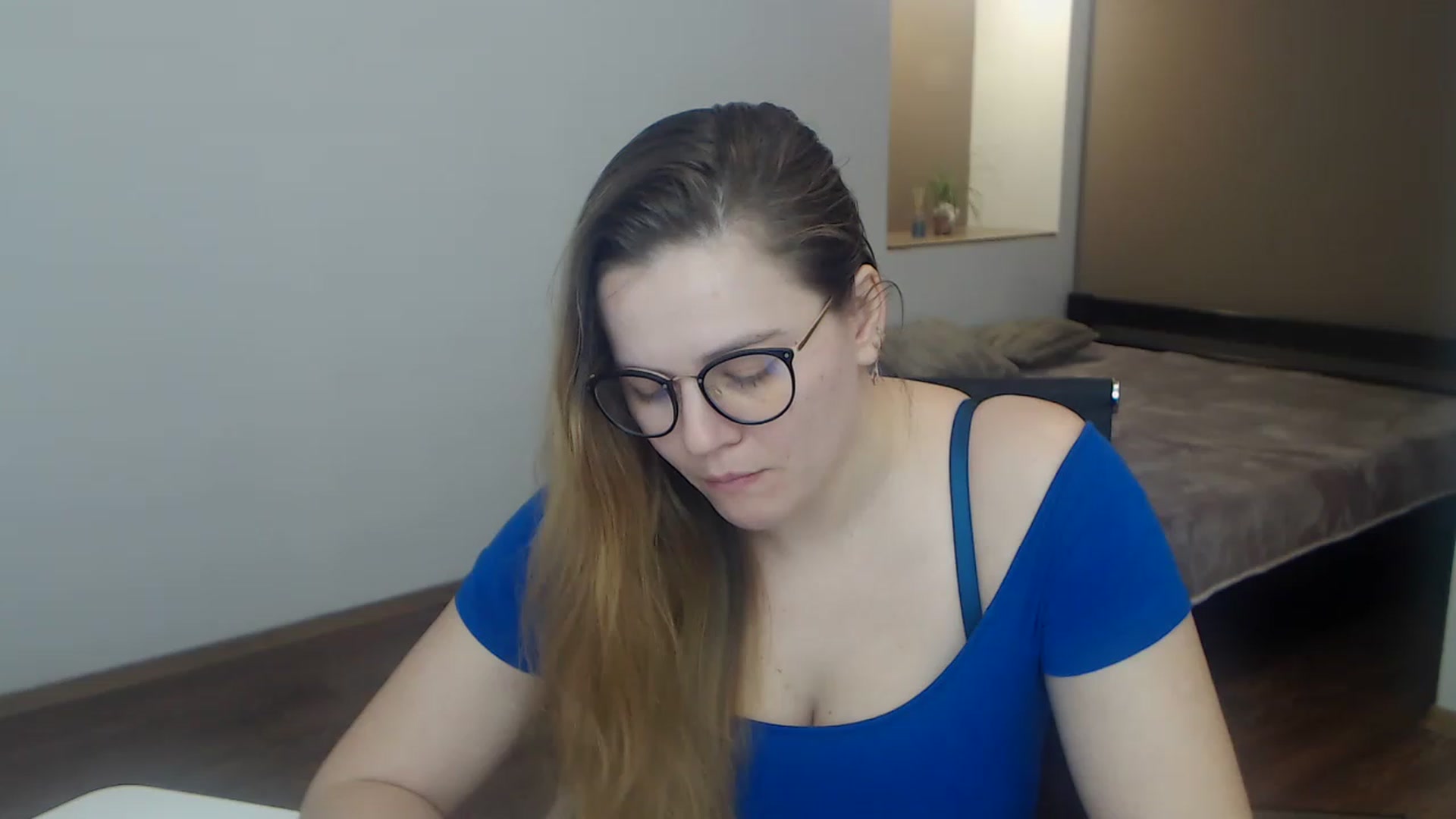 Gallery image thumbnail from KellyKleine's myfreecams stream on, 03/31/2023, 15:48 image 15 of 20