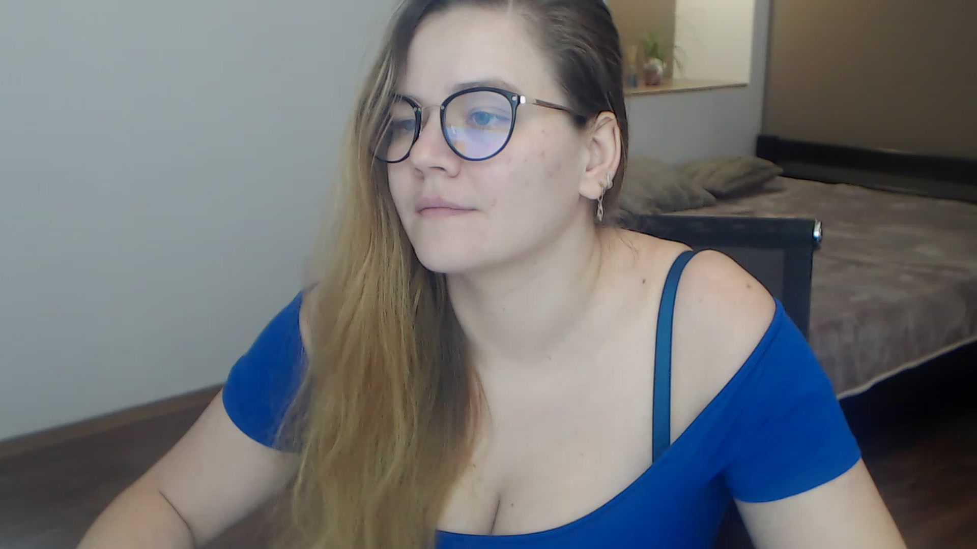 Gallery image thumbnail from KellyKleine's myfreecams stream on, 03/31/2023, 17:07 image 9 of 20