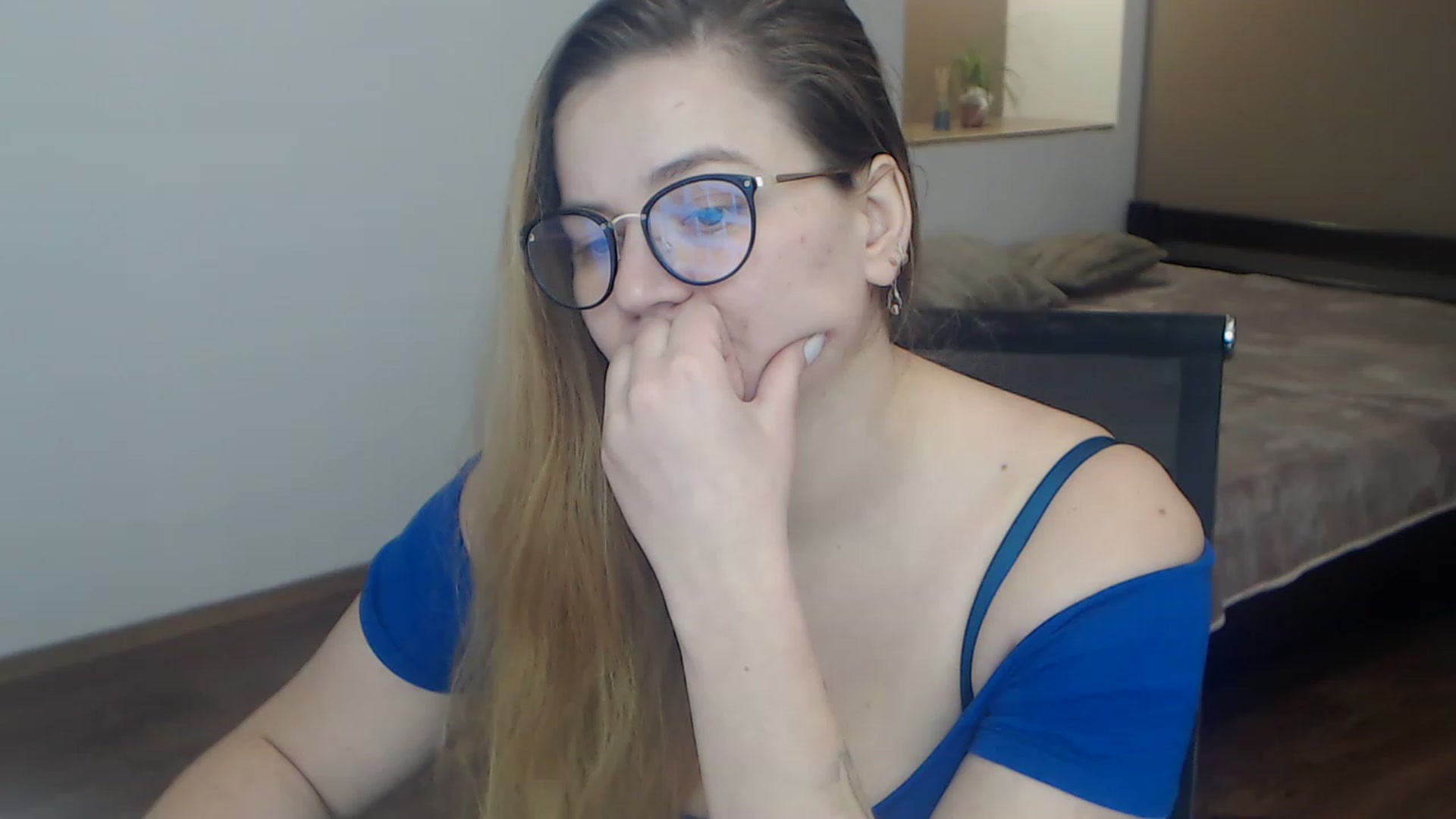 Gallery image thumbnail from KellyKleine's myfreecams stream on, 03/31/2023, 17:07 image 11 of 20