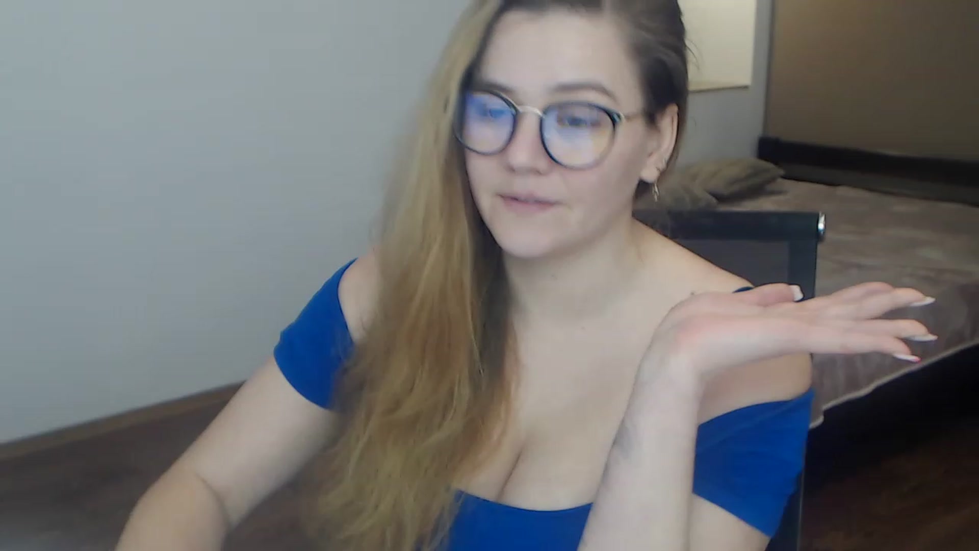 Gallery image thumbnail from KellyKleine's myfreecams stream on, 03/31/2023, 17:07 image 12 of 20