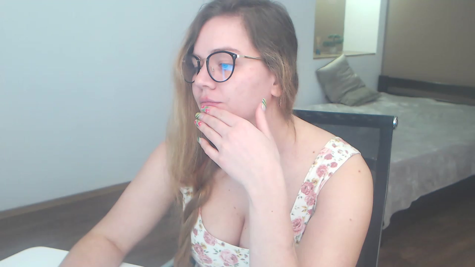 Gallery image thumbnail from KellyKleine's myfreecams stream on, 04/06/2023, 16:32 image 19 of 20