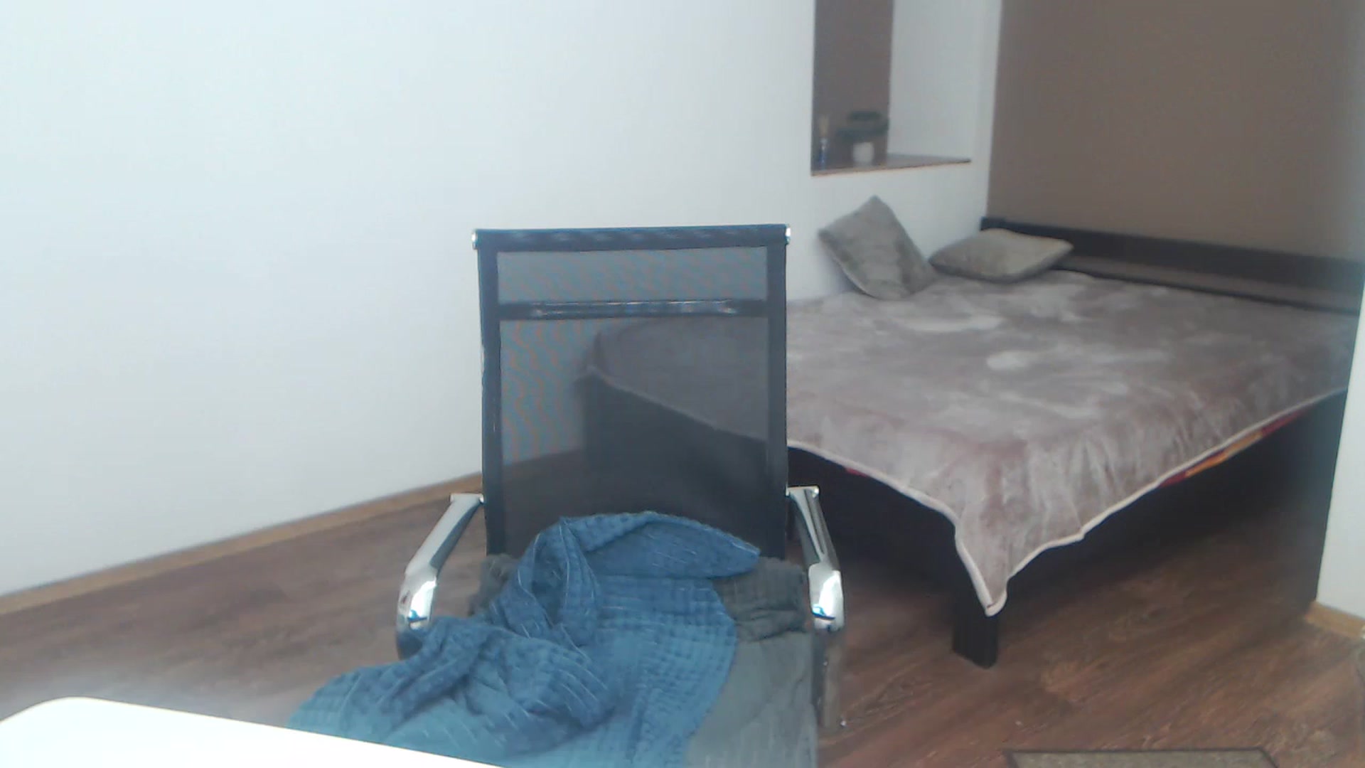 Gallery image thumbnail from KellyKleine's myfreecams stream on, 04/07/2023, 15:12 image 8 of 20