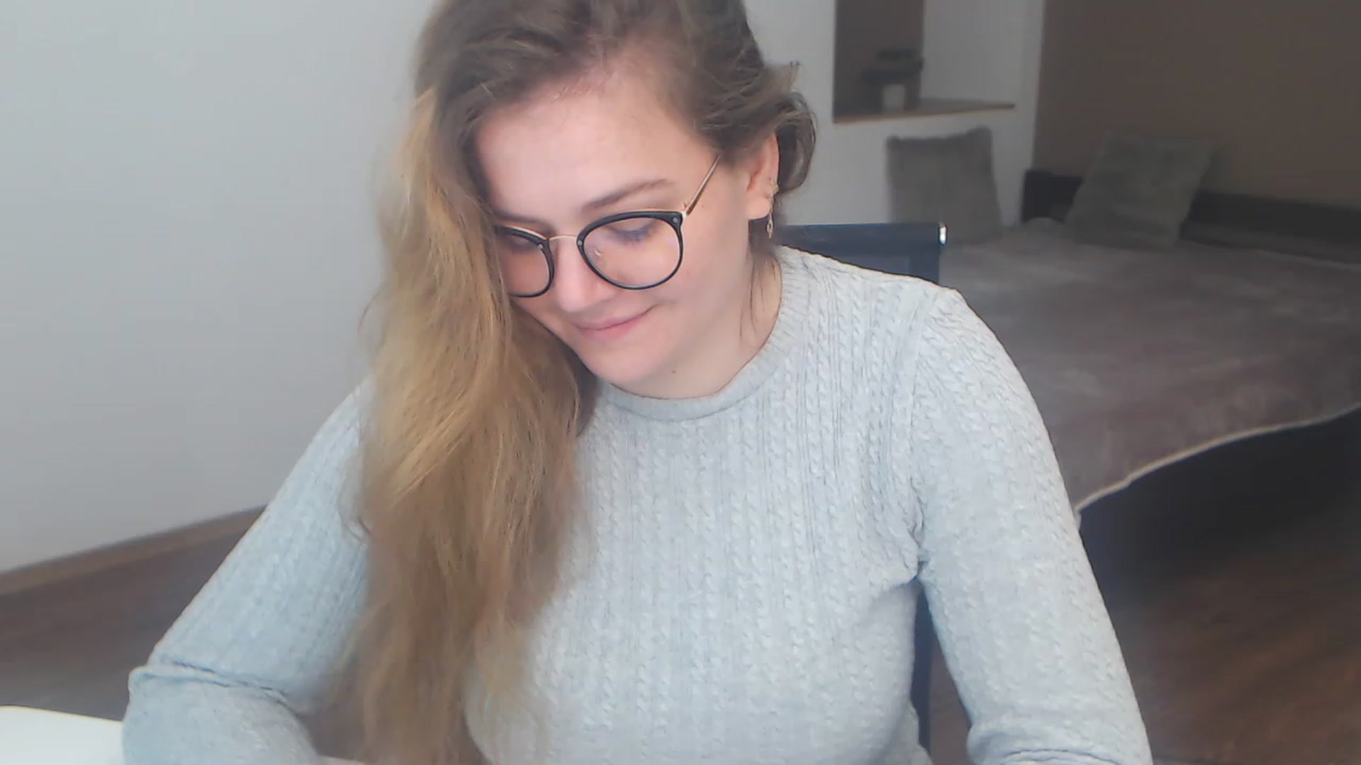 Gallery image thumbnail from KellyKleine's myfreecams stream on, 04/08/2023, 15:32 image 7 of 20